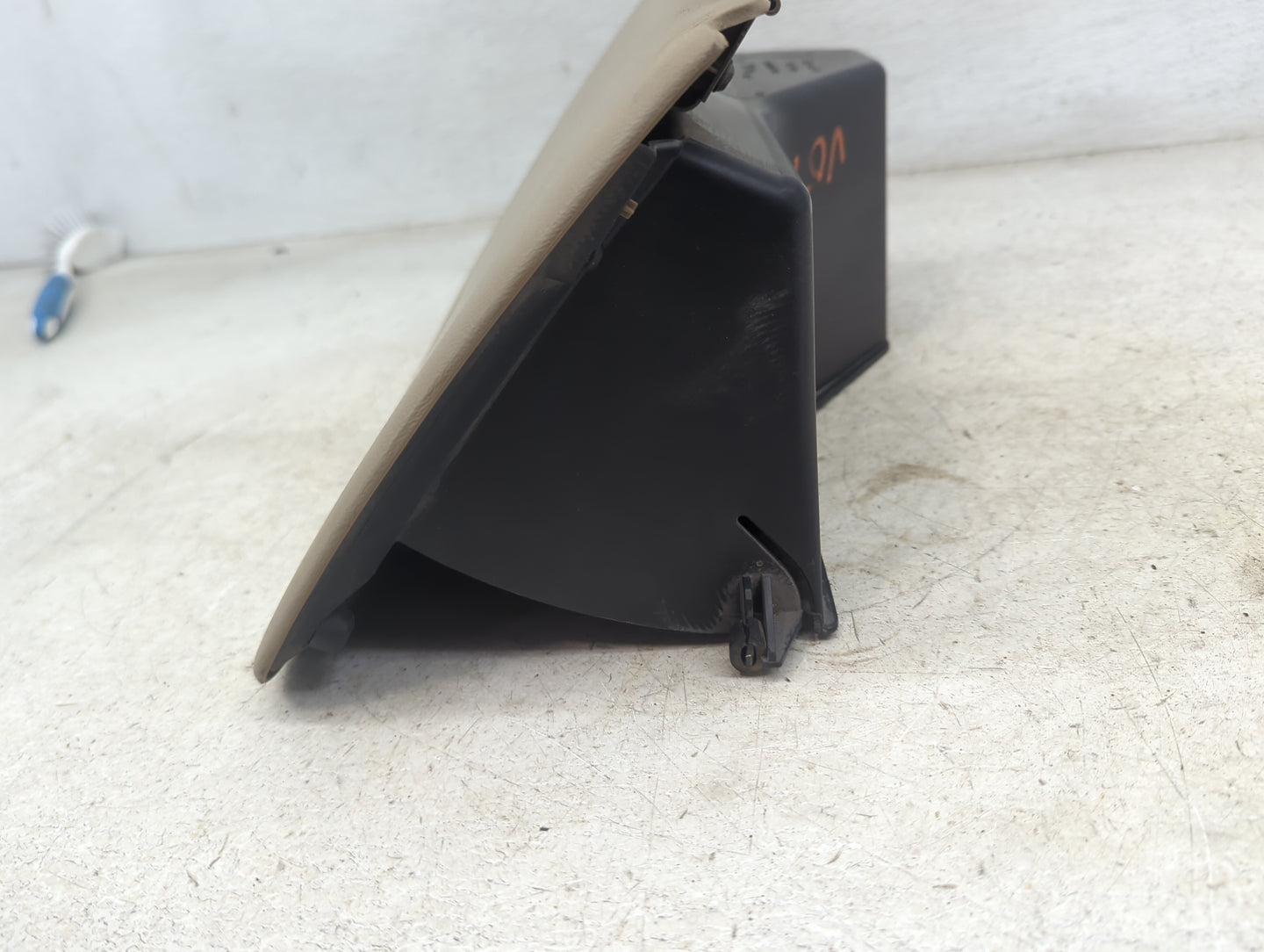 2005 Ford Ranger Passenger Glove Box Door Storage Compartment 1482643 - Oemusedautoparts1.com