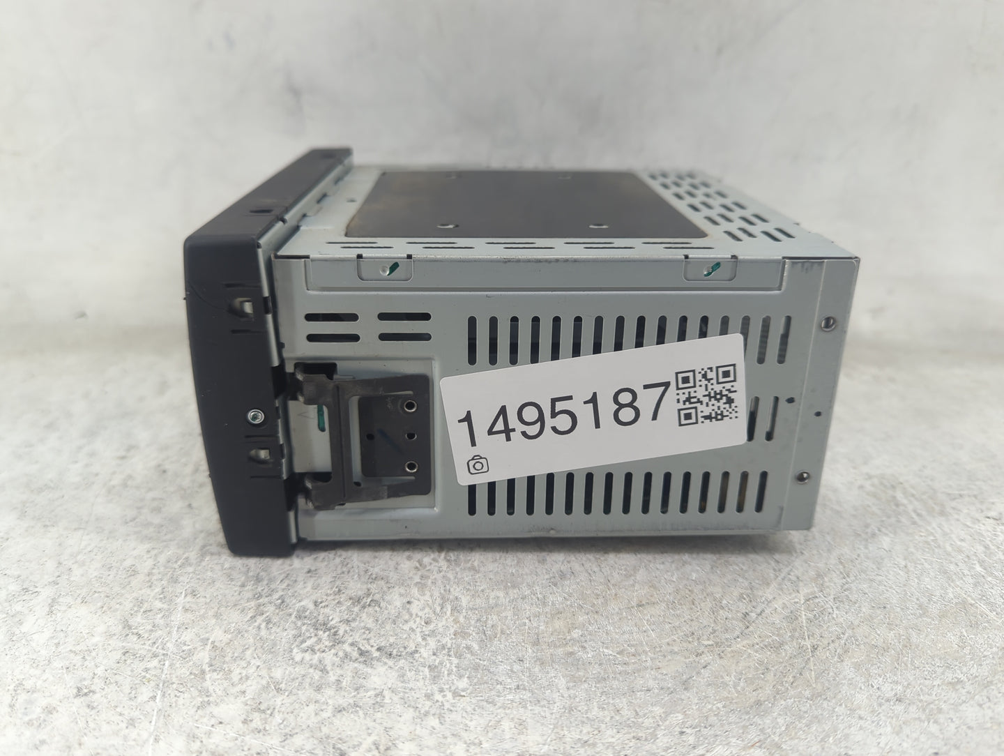 2005 Ford Ranger Radio AM FM Cd Player Receiver Replacement P/N:5L5T-18C869-AA DEH-2237ZF-02 Fits OEM Used Auto Parts - Oemu