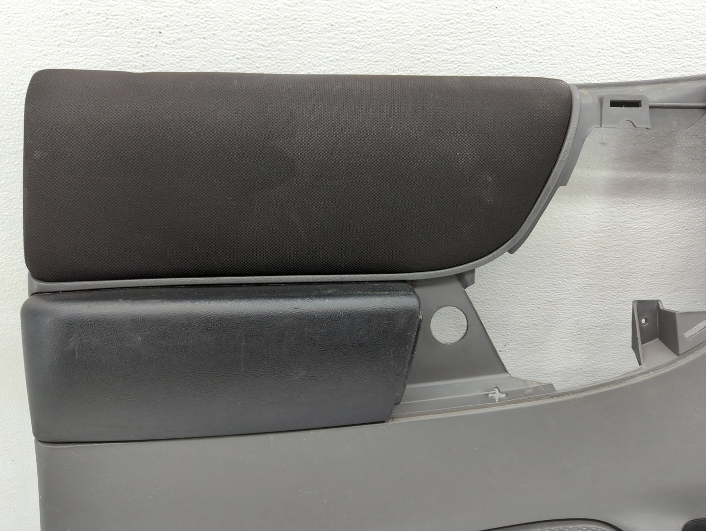 2005 Ford Ranger Front Left Driver Interior Door Panel Trim - Oemusedautoparts1.com