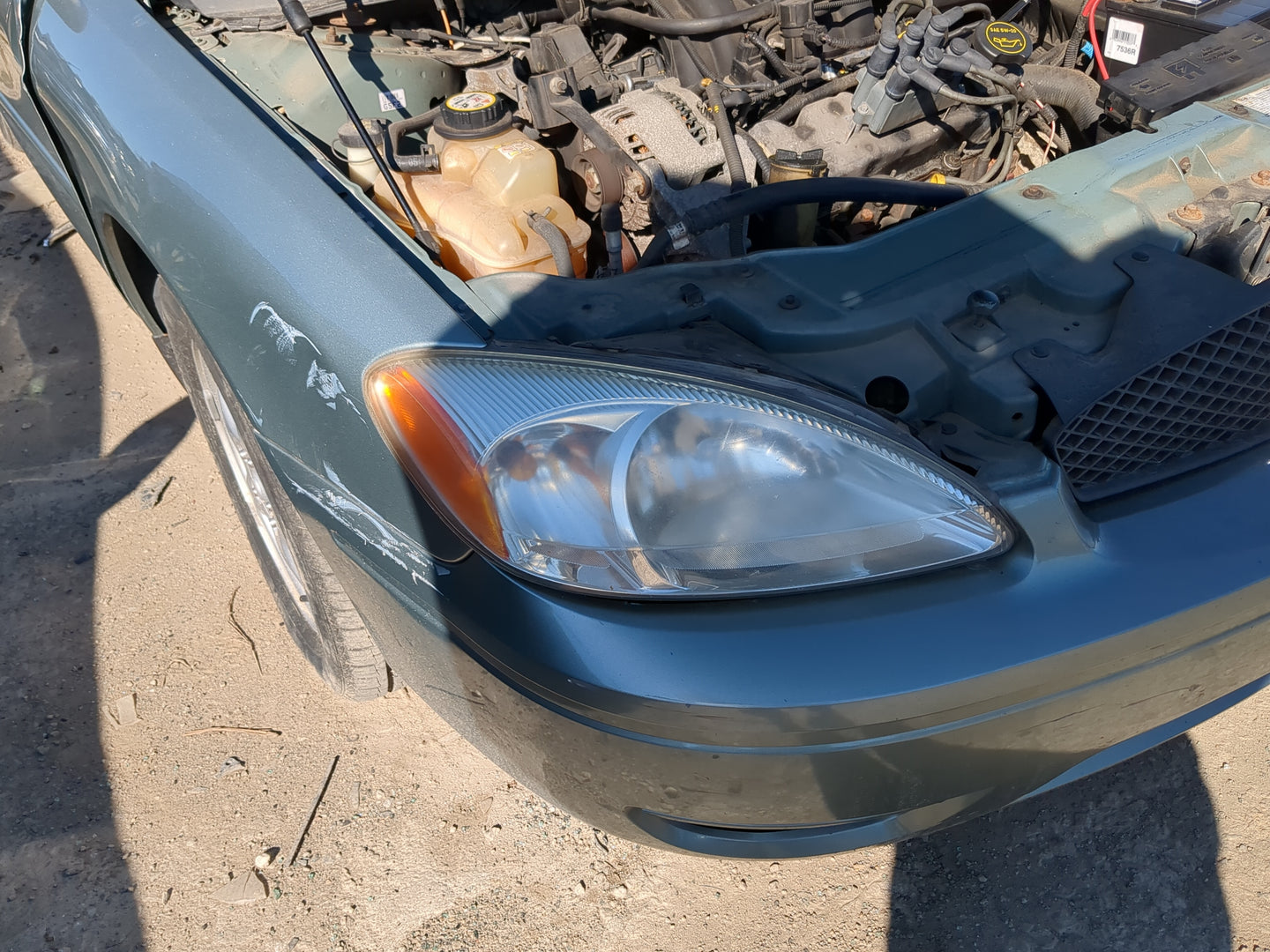 2000-2007 Ford Taurus Passenger Right Oem Head Light Headlight Lamp - Oemusedautoparts1.com