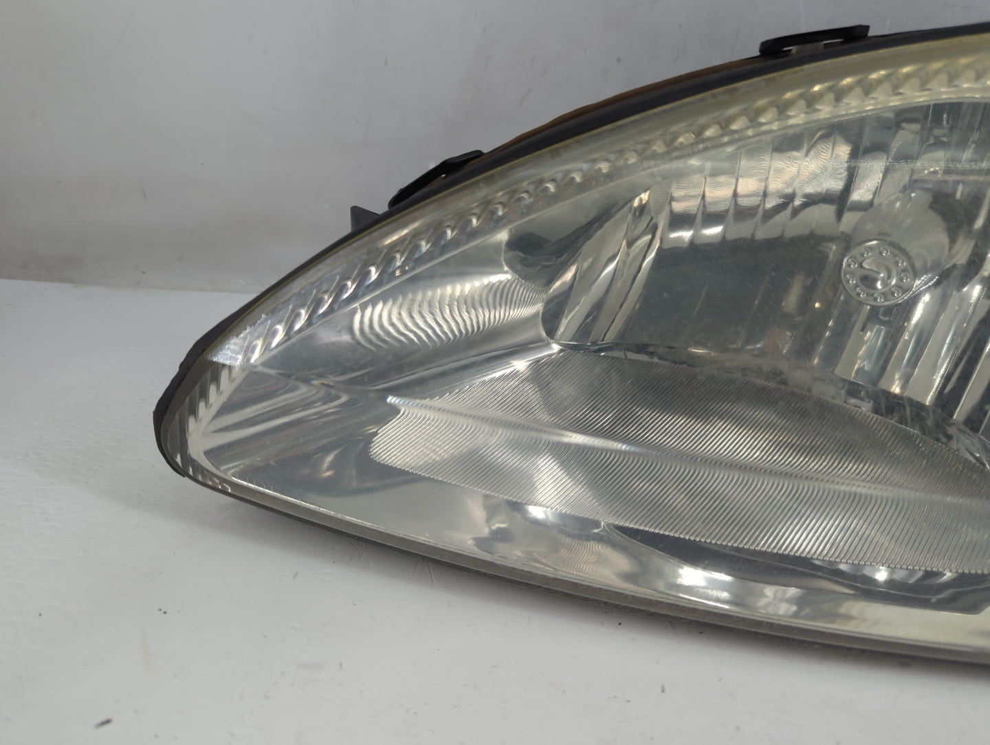 2000-2007 Ford Taurus Driver Left Oem Head Light Headlight Lamp - Oemusedautoparts1.com