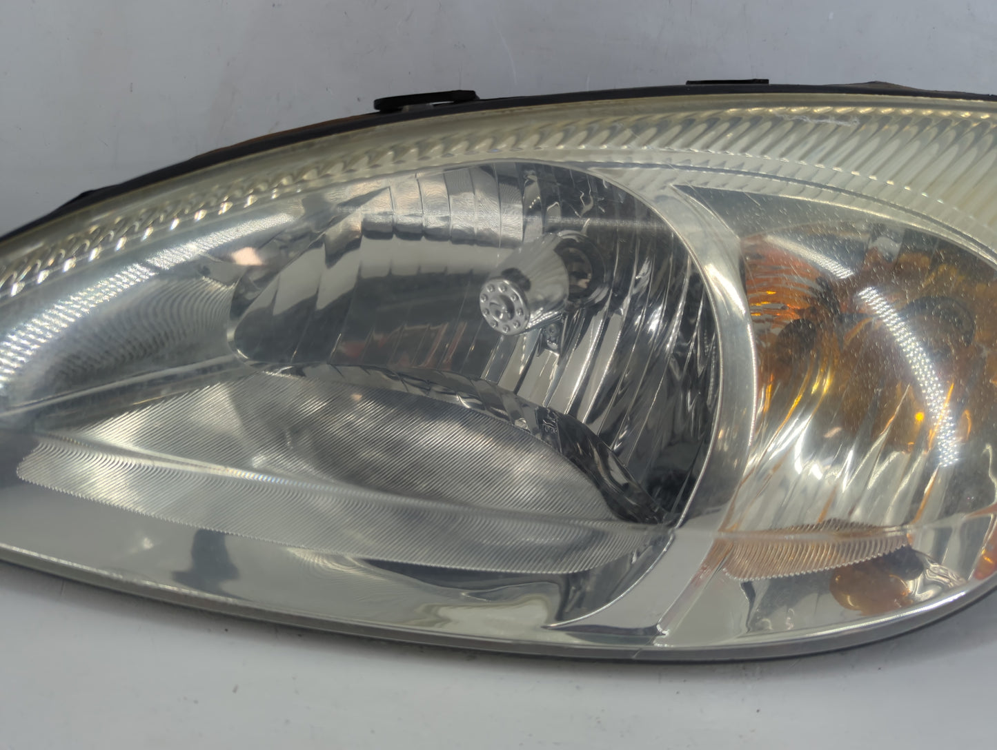 2000-2007 Ford Taurus Driver Left Oem Head Light Headlight Lamp - Oemusedautoparts1.com