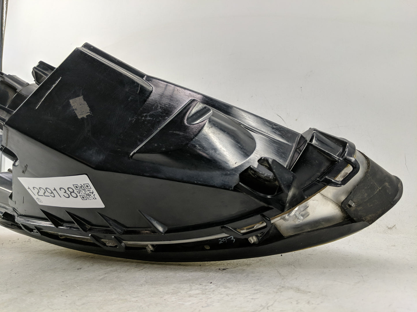 2005 Ford Taurus Passenger Right Oem Head Light Headlight Lamp - Oemusedautoparts1.com