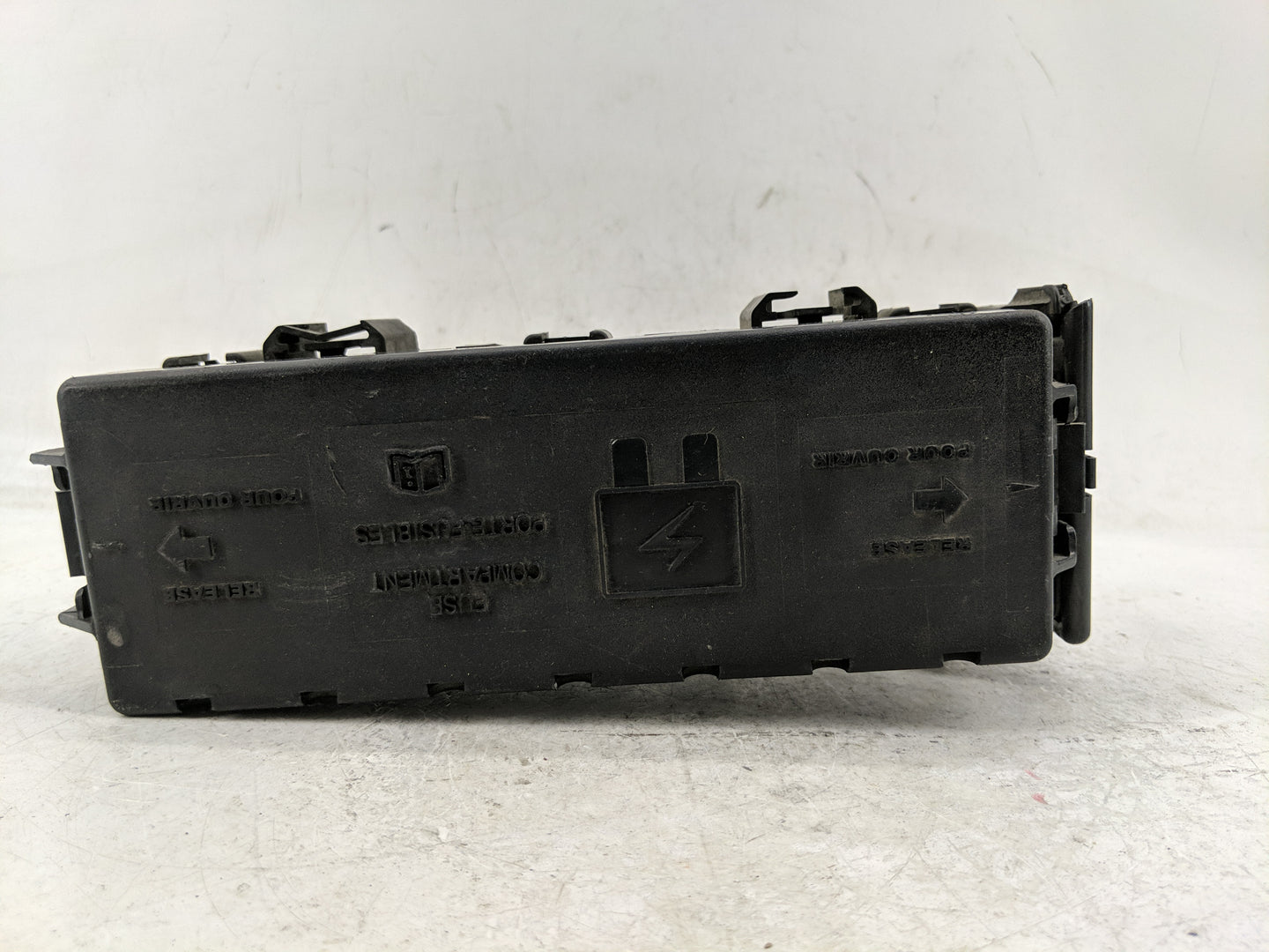 2005-2007 Ford Taurus Fusebox Fuse Box Panel Relay Module Fits Fits 2005 2006 2007 OEM Used Auto Parts - Oemusedautoparts1.c