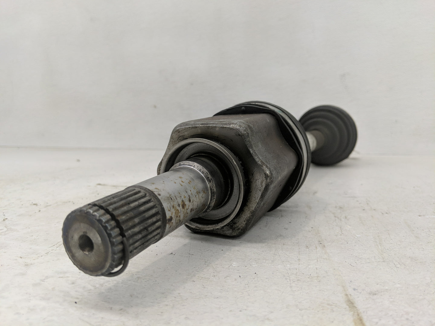 2008-2019 Ford Taurus Axle Shaft Front Driver Cv C/v - Oemusedautoparts1.com
