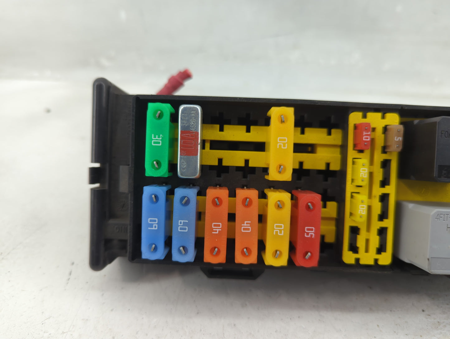 2005-2007 Ford Taurus Fusebox Fuse Box Panel Relay Module P/N:YF1T-14A003-A Fits Fits 2005 2006 2007 OEM Used Auto Parts - O