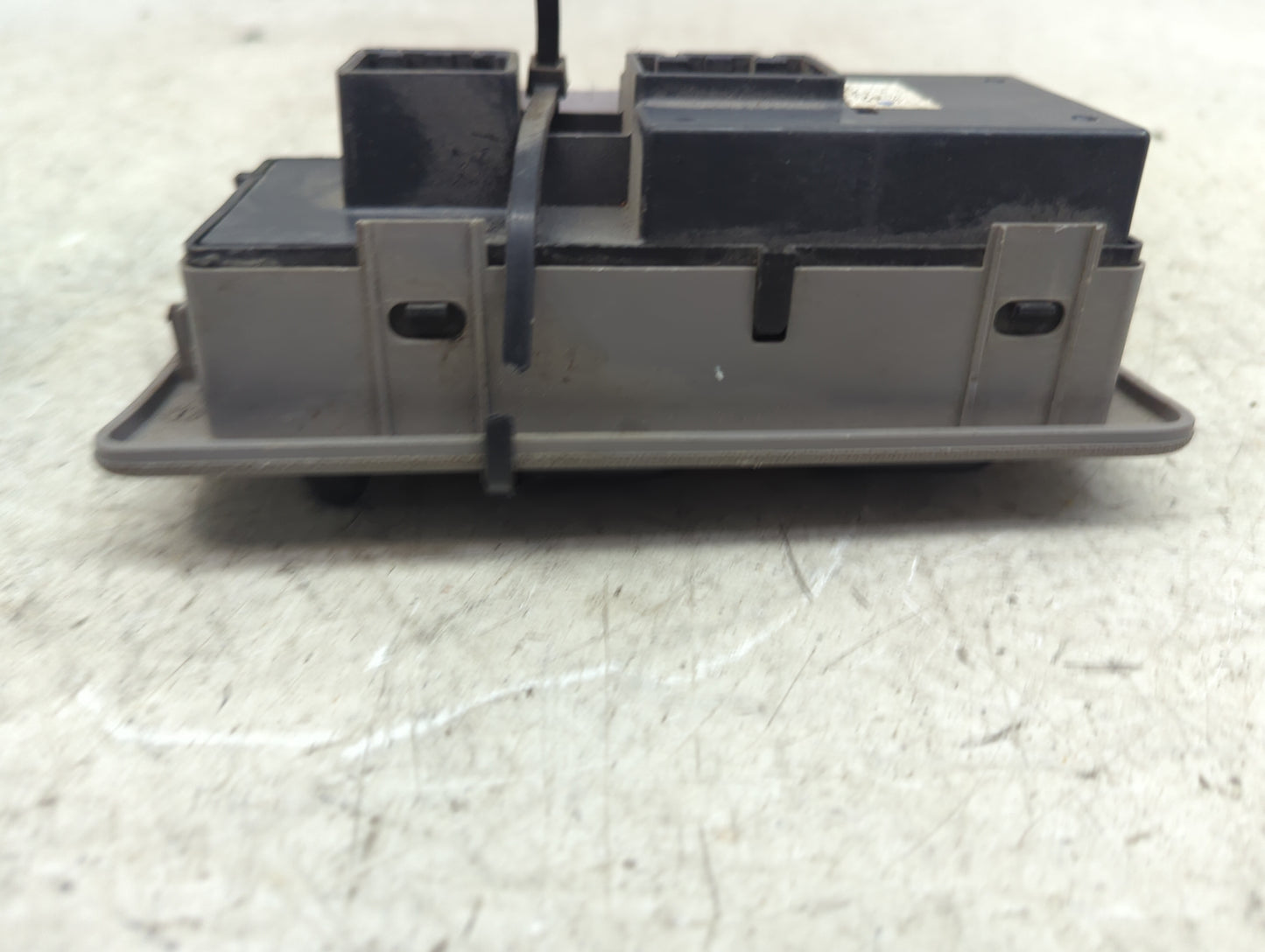 2005 Ford Taurus Master Power Window Switch Replacement Driver Side Left P/N:YF1Z14529ABB Fits OEM Used Auto Parts - Oemused