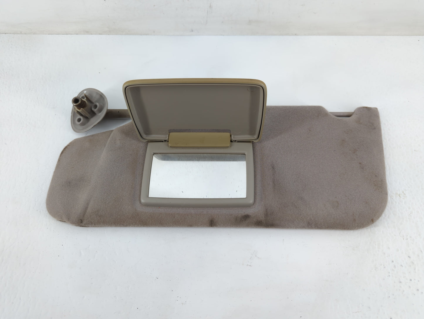 2004-2007 Ford Taurus Sun Visor Shade Replacement Driver Left Mirror Fits Fits 2004 2005 2006 2007 OEM Used Auto Parts - Oem
