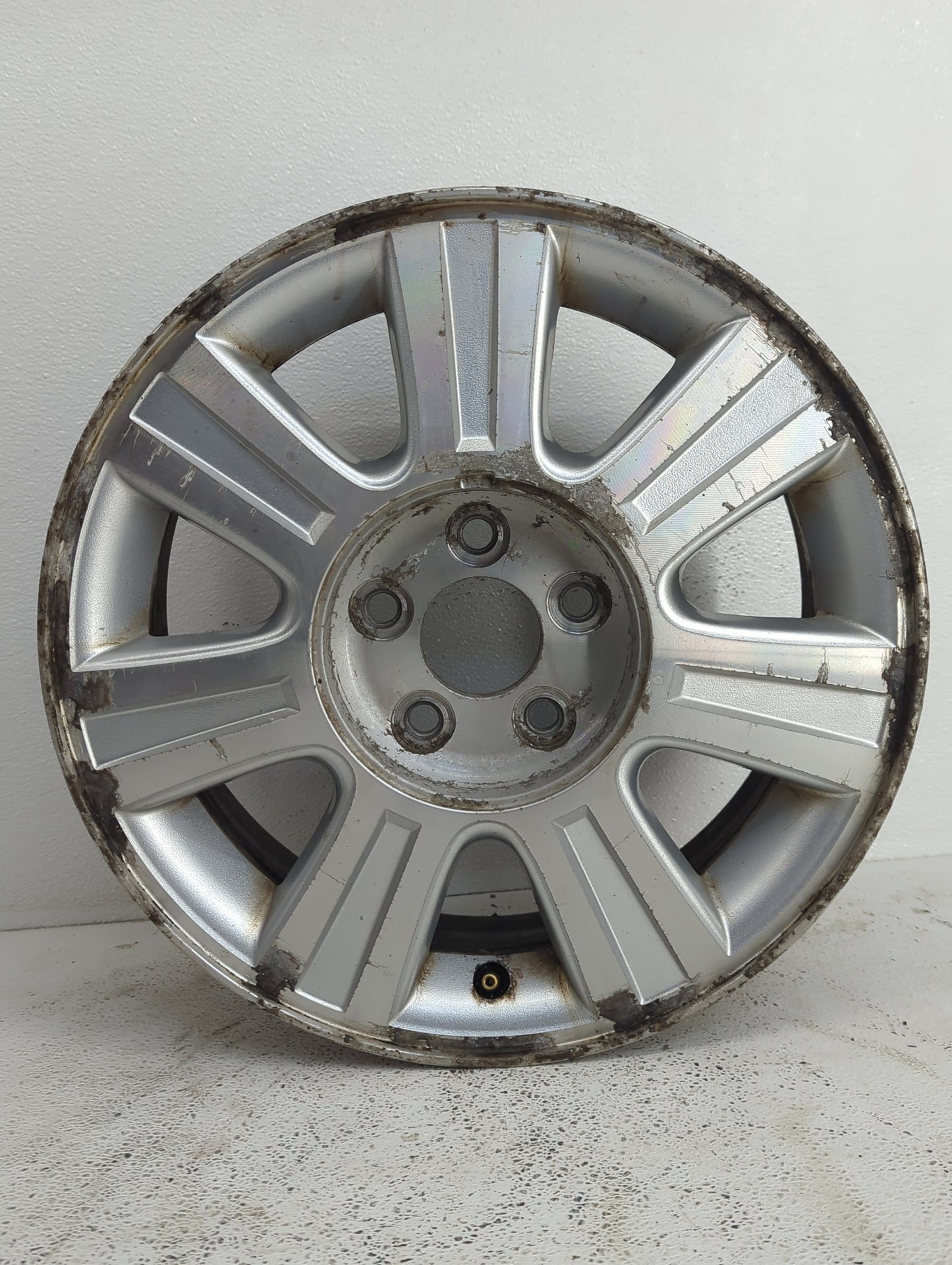 2003-2007 Ford Taurus Oem Wheel Rim - Oemusedautoparts1.com