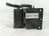 2005 Ford Thunderbird Fuel Vapor Charcoal Canister - Oemusedautoparts1.com