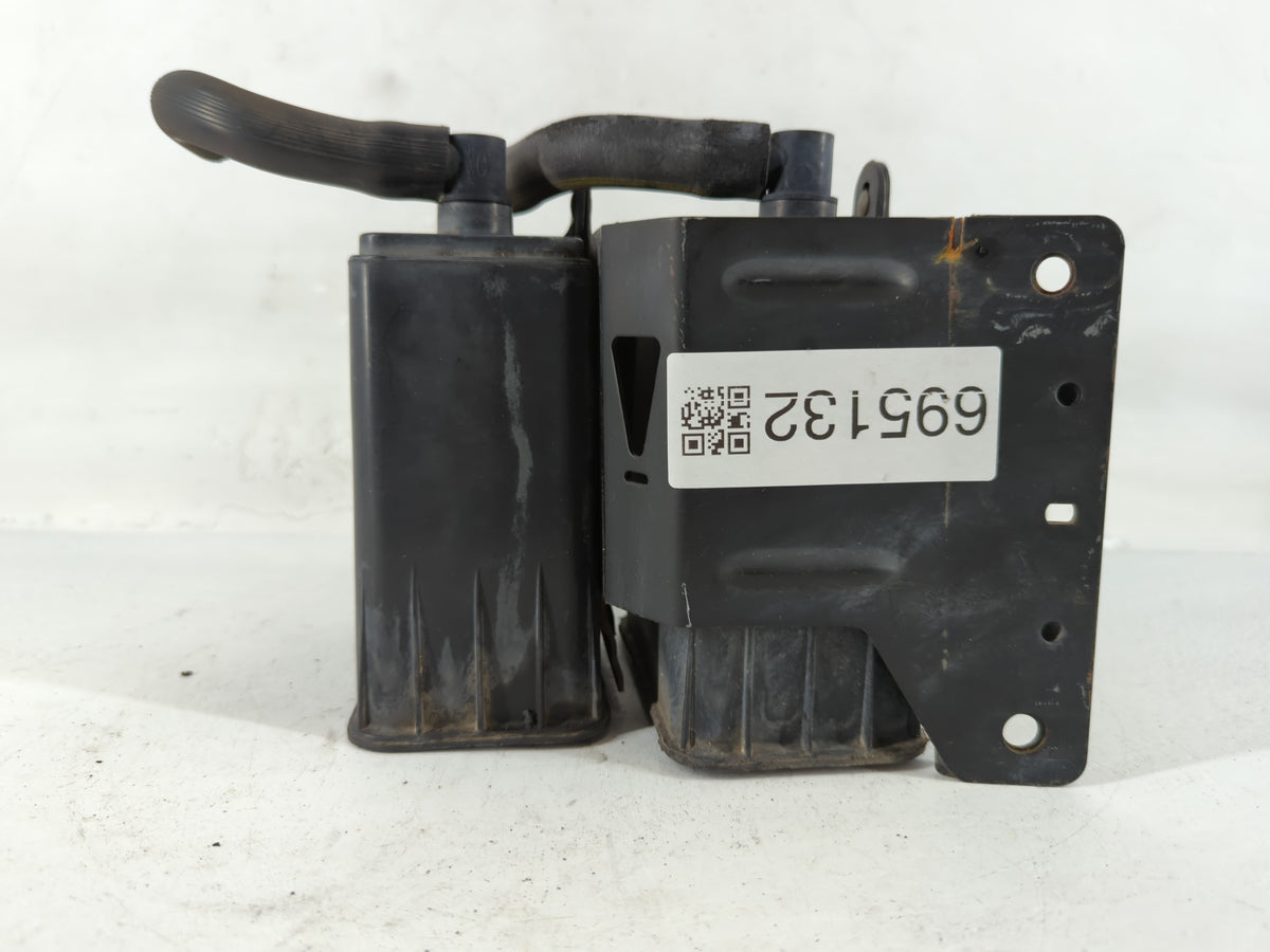 2005 Ford Thunderbird Fuel Vapor Charcoal Canister - Oemusedautoparts1.com
