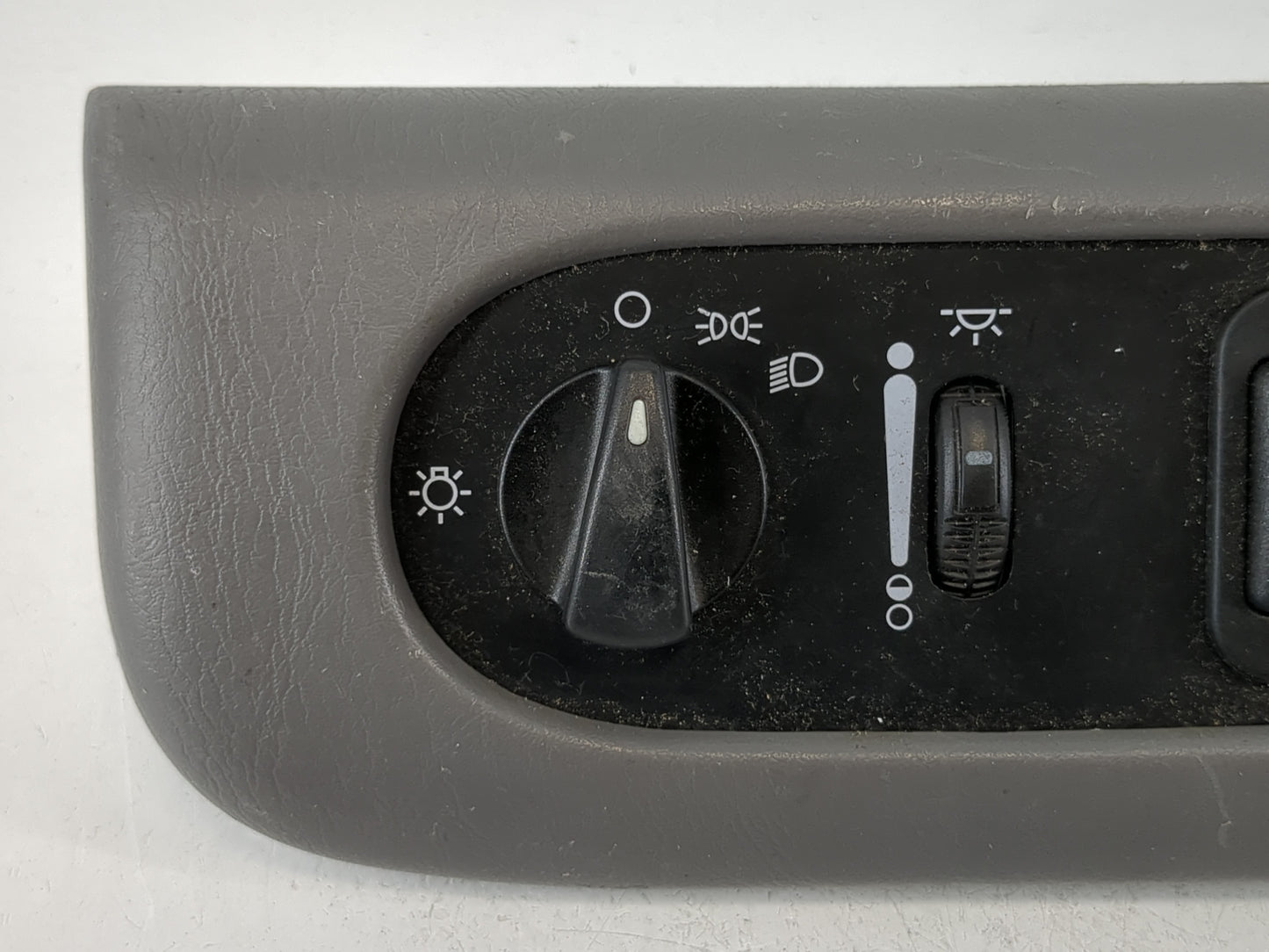 2005 Ford Windstar Headlight Head Light Switch Lamp Control 16044b79 - Oemusedautoparts1.com