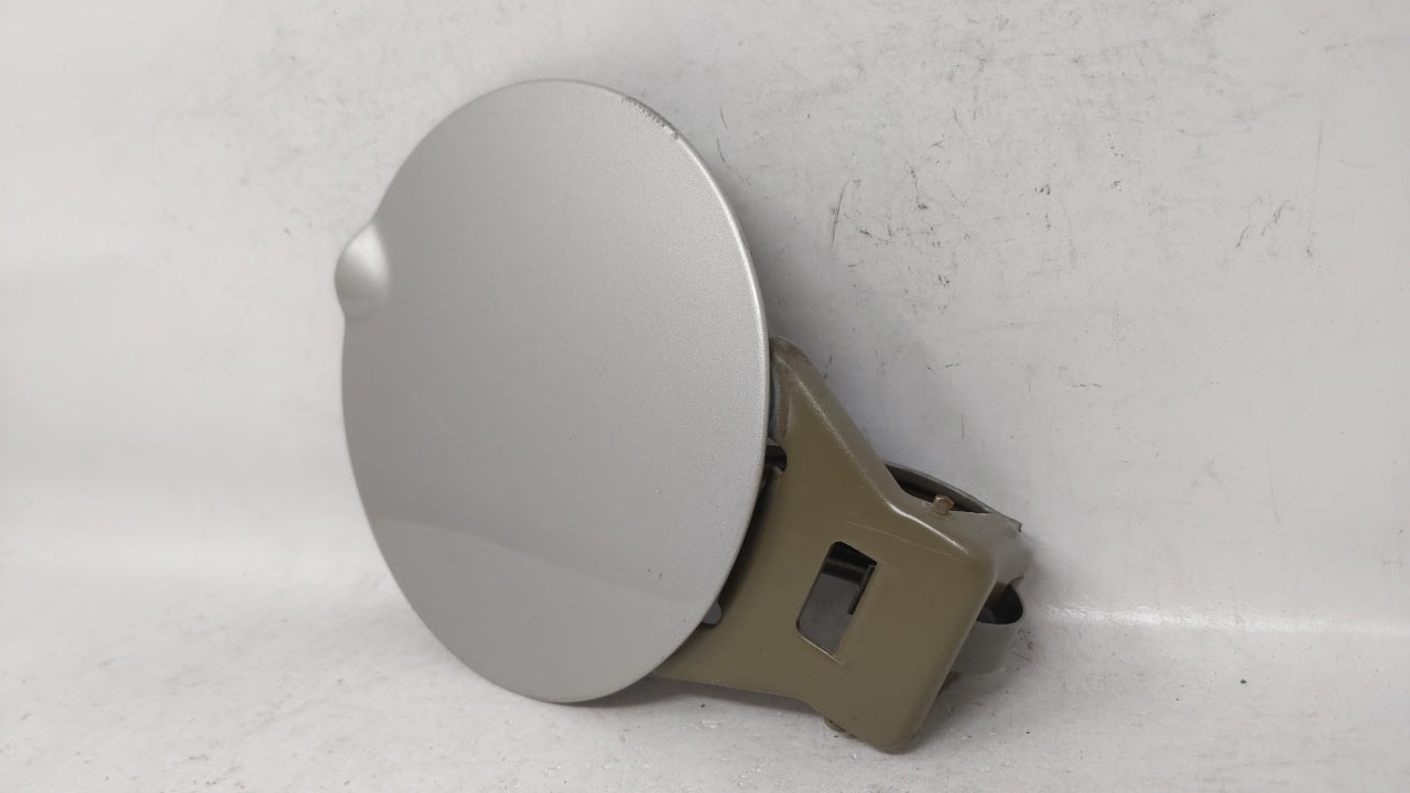 2005-2007 Ford Freestar Fuel Tank Door Lid Gas Tank Silver - Oemusedautoparts1.com