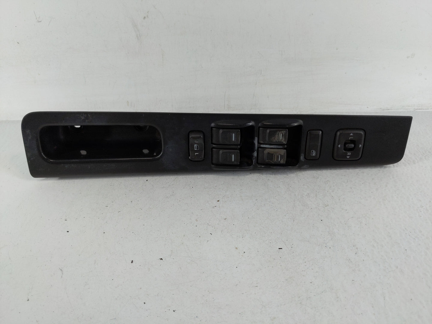 2004-2012 Gmc Canyon Master Power Window Switch Replacement Driver Side Left P/N:514632 517319 Fits OEM Used Auto Parts - Oe