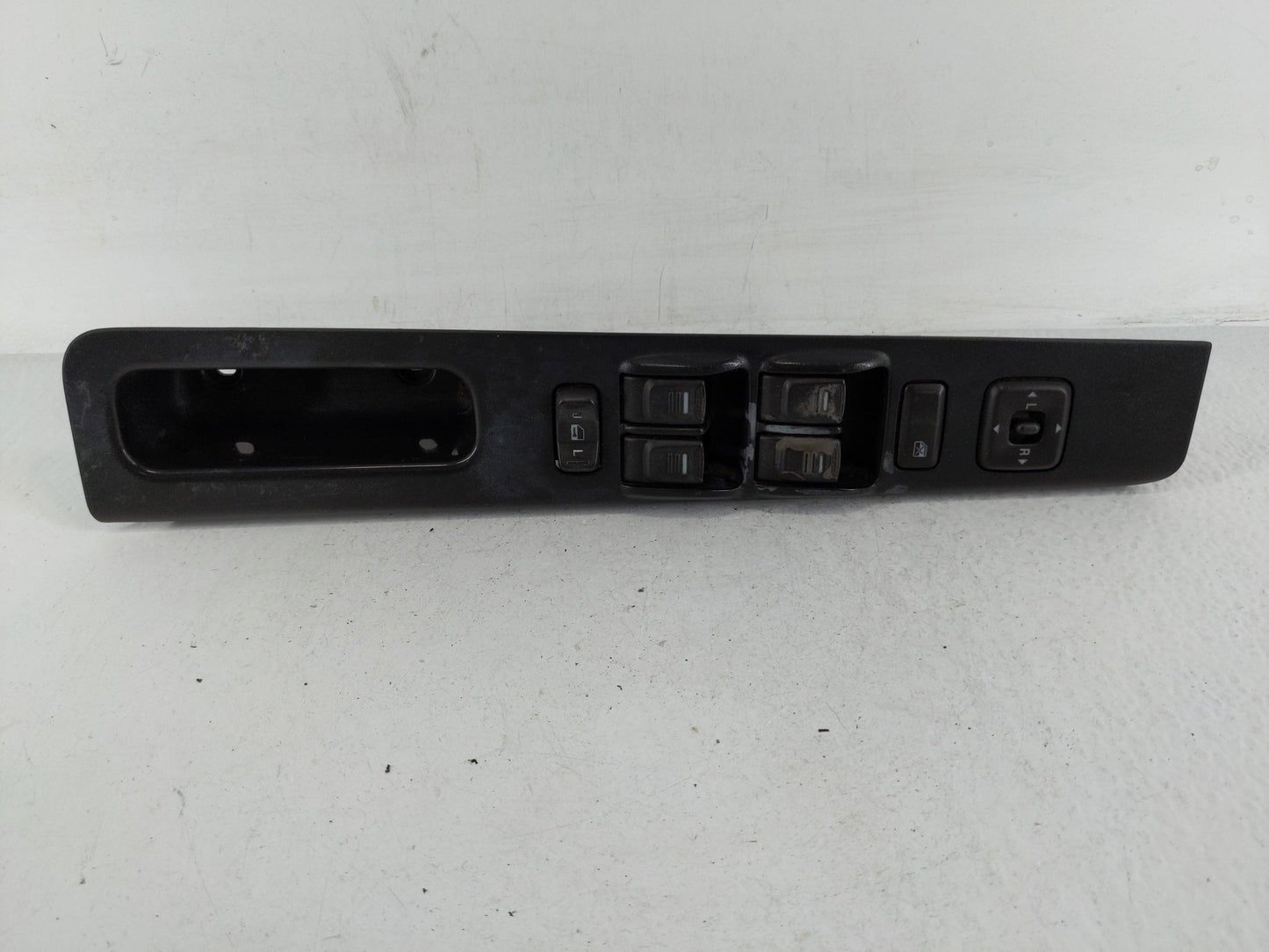 2004-2012 Gmc Canyon Master Power Window Switch Replacement Driver Side Left P/N:514632 517319 Fits OEM Used Auto Parts - Oe