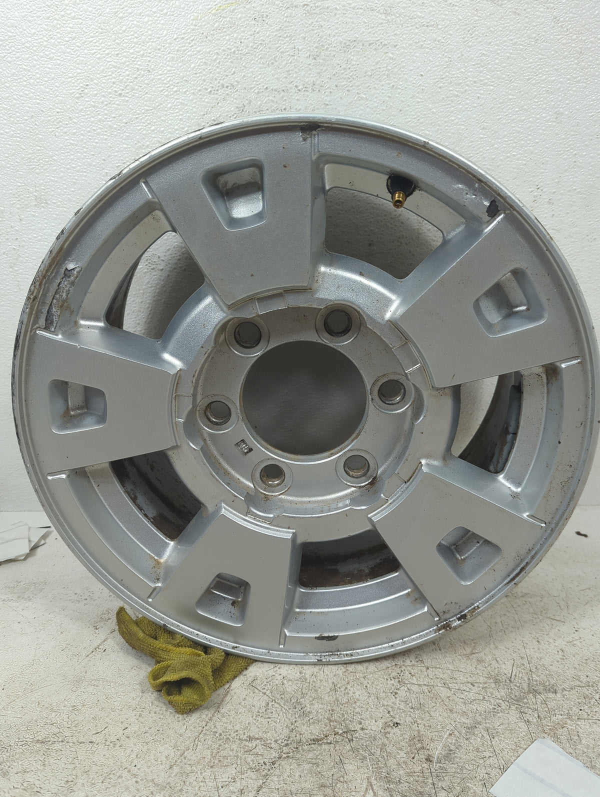 2004-2008 Gmc Canyon Oem Wheel Rim 1397336 - Oemusedautoparts1.com
