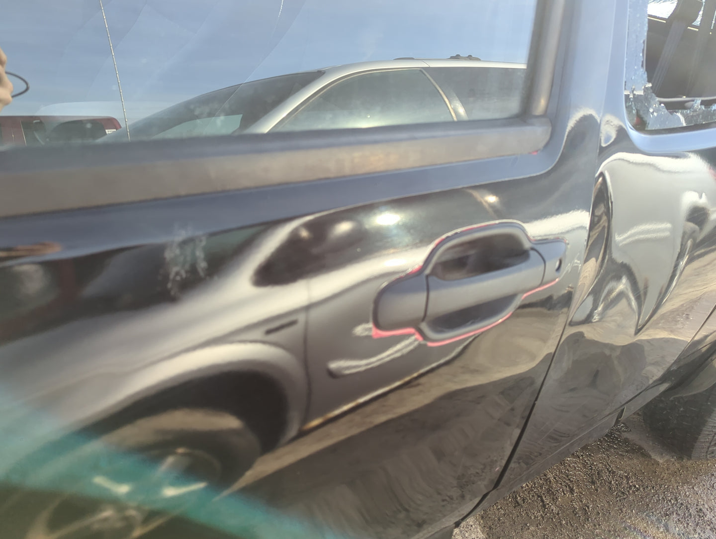2012-2012 Gmc Canyon Driver Front Door Oem - Oemusedautoparts1.com