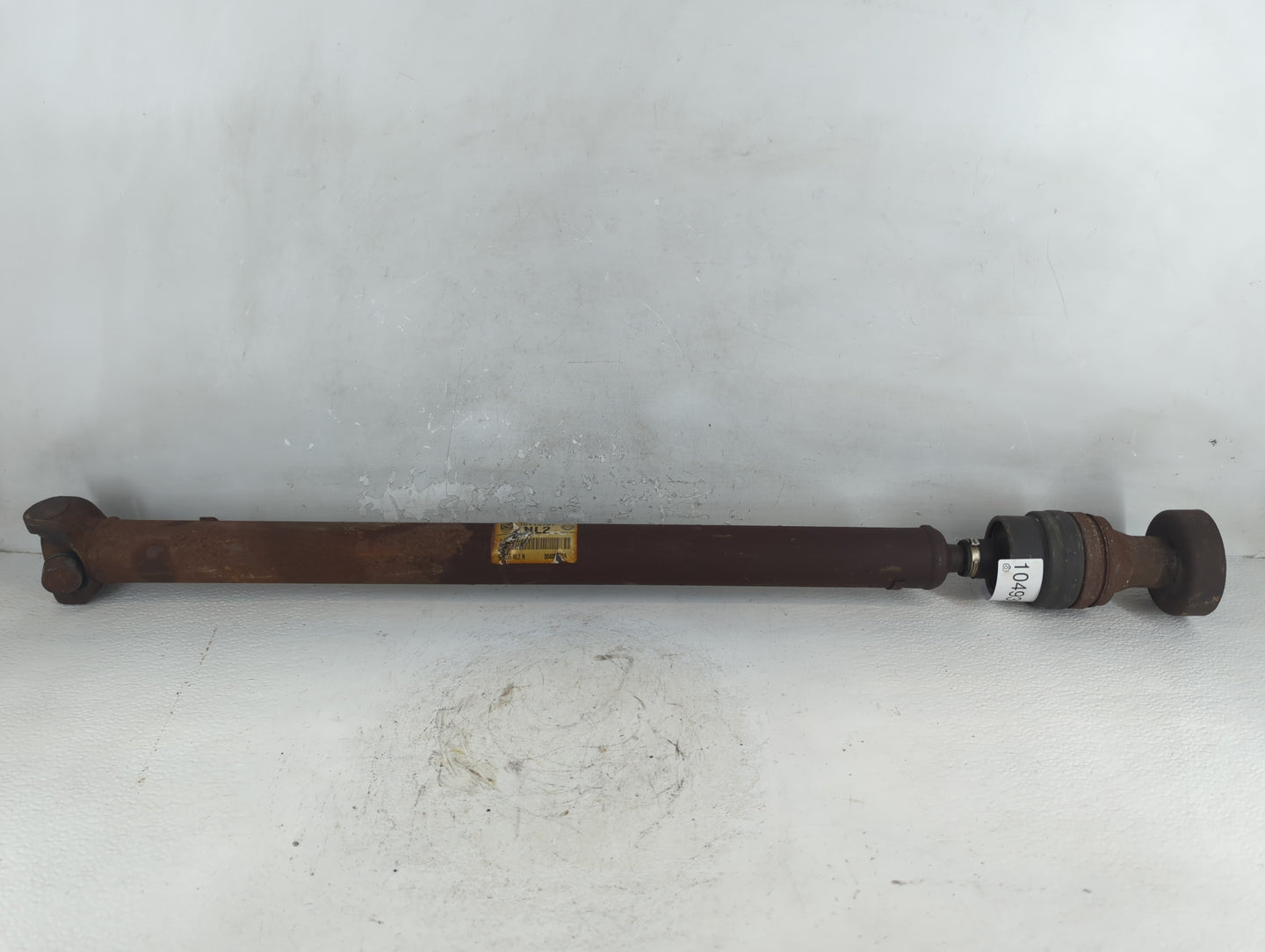2002-2009 Gmc Envoy Front Driveshaft Oem 1049305 - Oemusedautoparts1.com