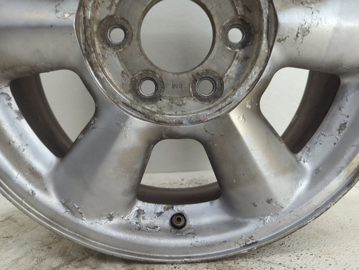 2002-2007 Gmc Envoy Oem Wheel Rim 1094770 - Oemusedautoparts1.com
