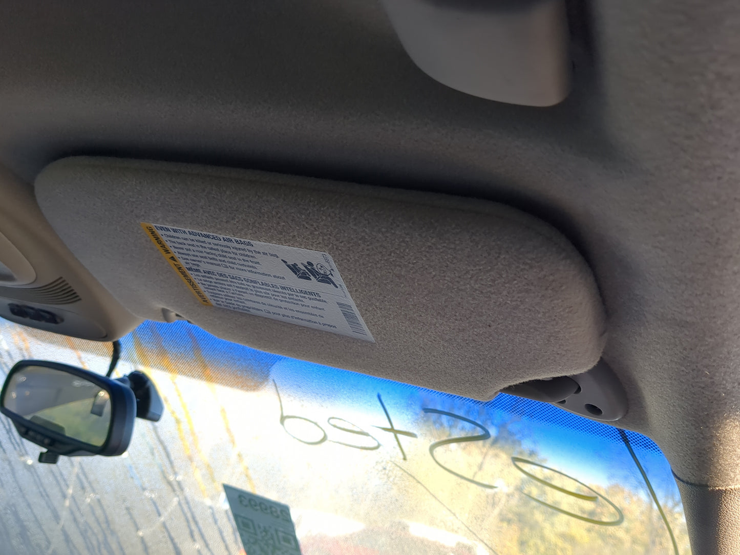 2005-2007 Gmc Envoy Sun Visor Shade Replacement Passenger Right Mirror Fits Fits 2005 2006 2007 OEM Used Auto Parts - Oemuse
