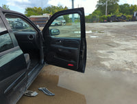 2005 Gmc Envoy Front Right Passenger Interior Door Panel Trim 1139129 - Oemusedautoparts1.com