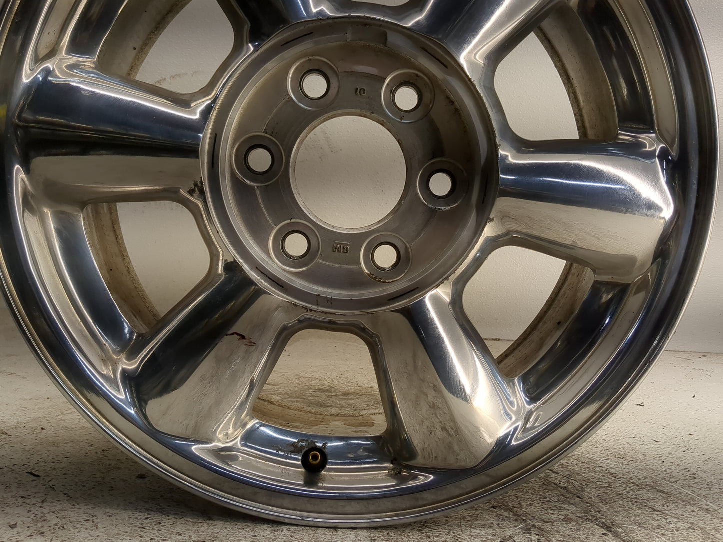 2002-2007 Gmc Envoy Oem Wheel Rim 1356571 - Oemusedautoparts1.com