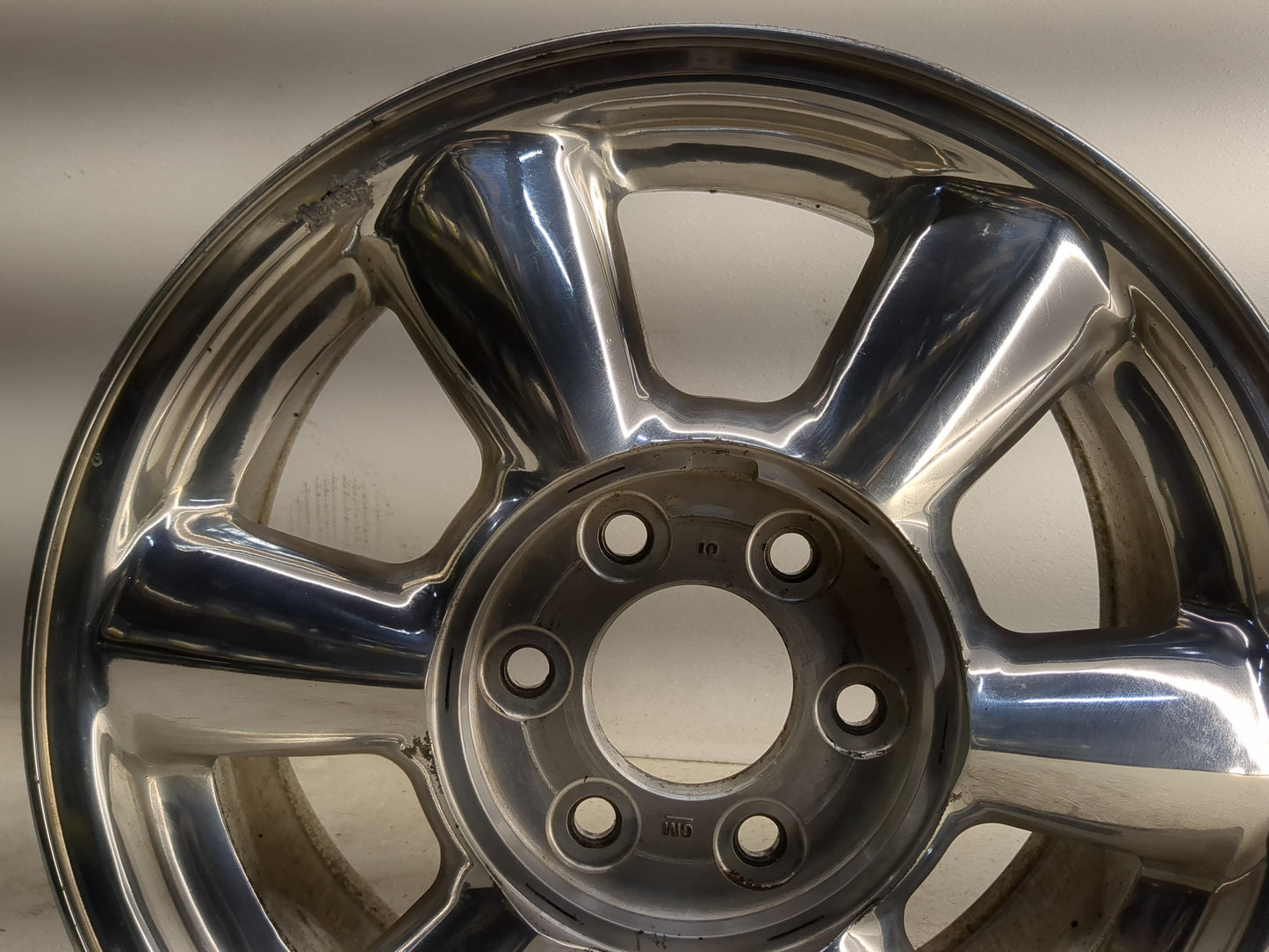 2002-2007 Gmc Envoy Oem Wheel Rim 1356571 - Oemusedautoparts1.com