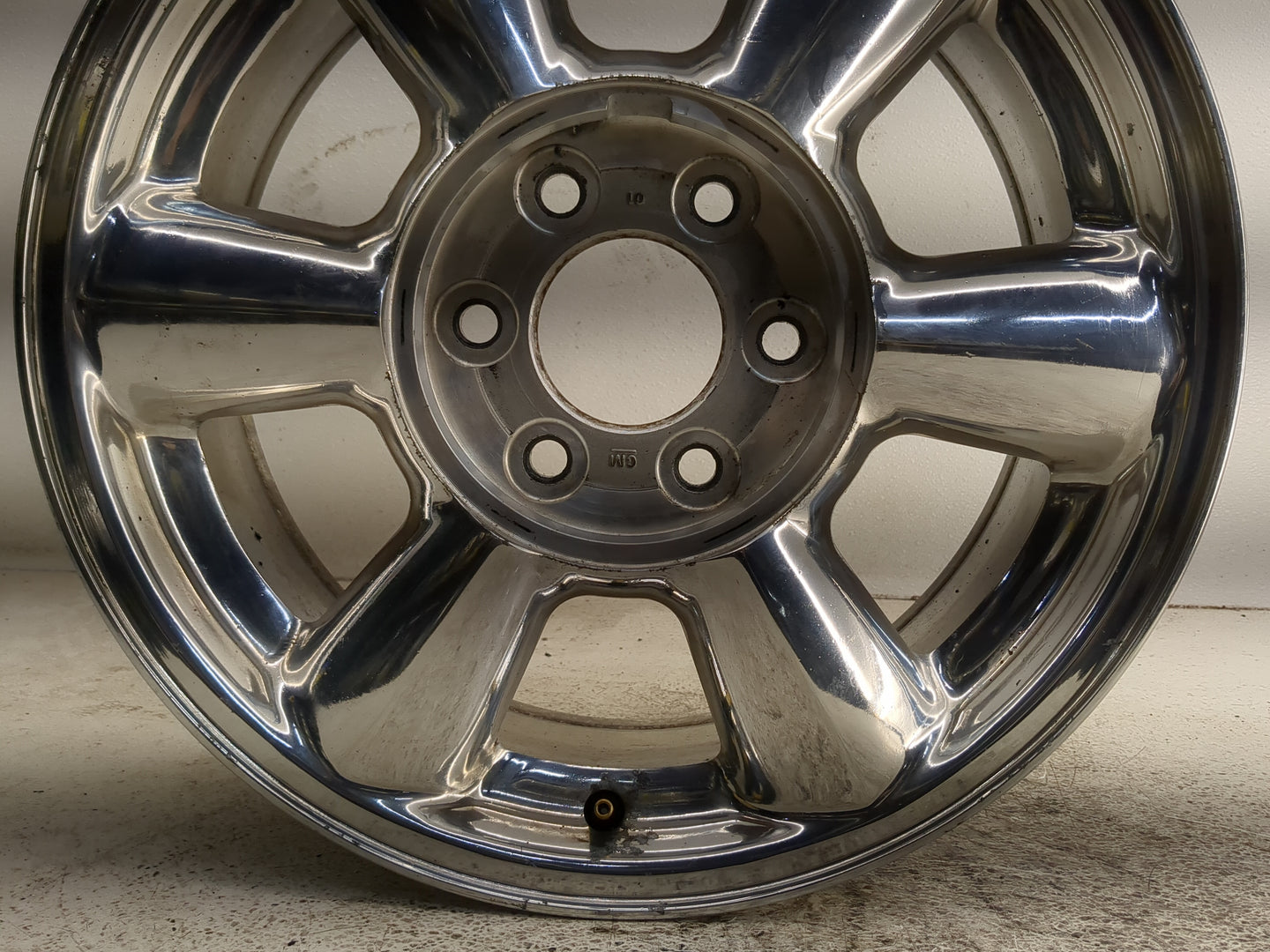 2002-2007 Gmc Envoy Oem Wheel Rim 1356572 - Oemusedautoparts1.com