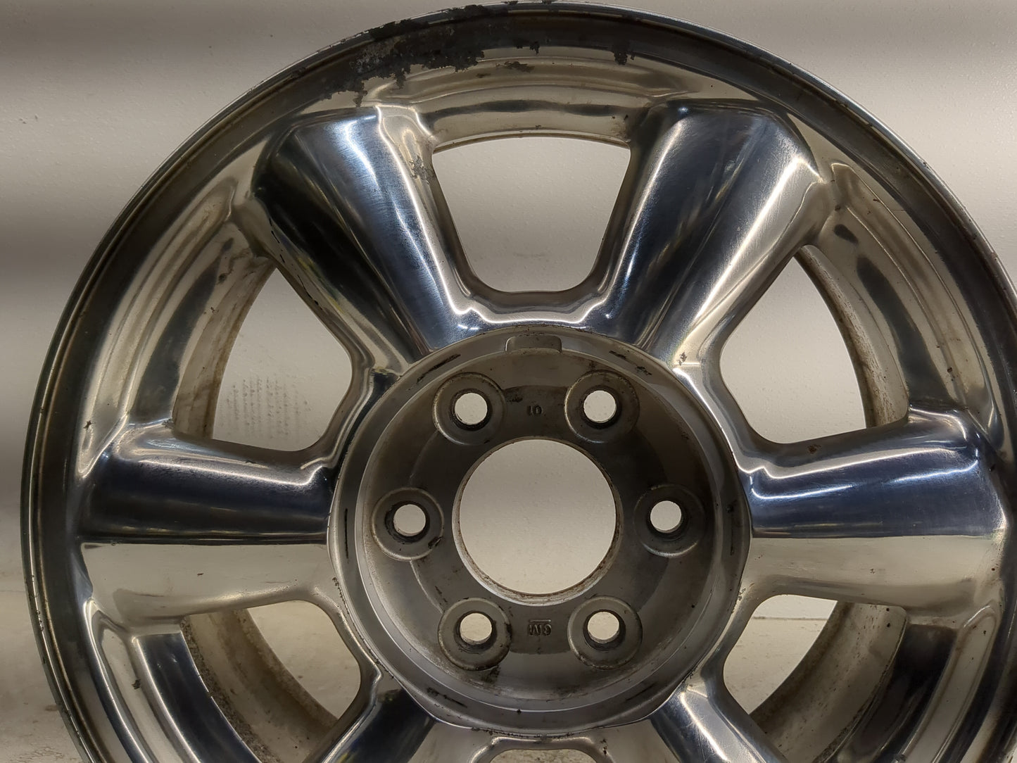 2002-2007 Gmc Envoy Oem Wheel Rim 1356573 - Oemusedautoparts1.com