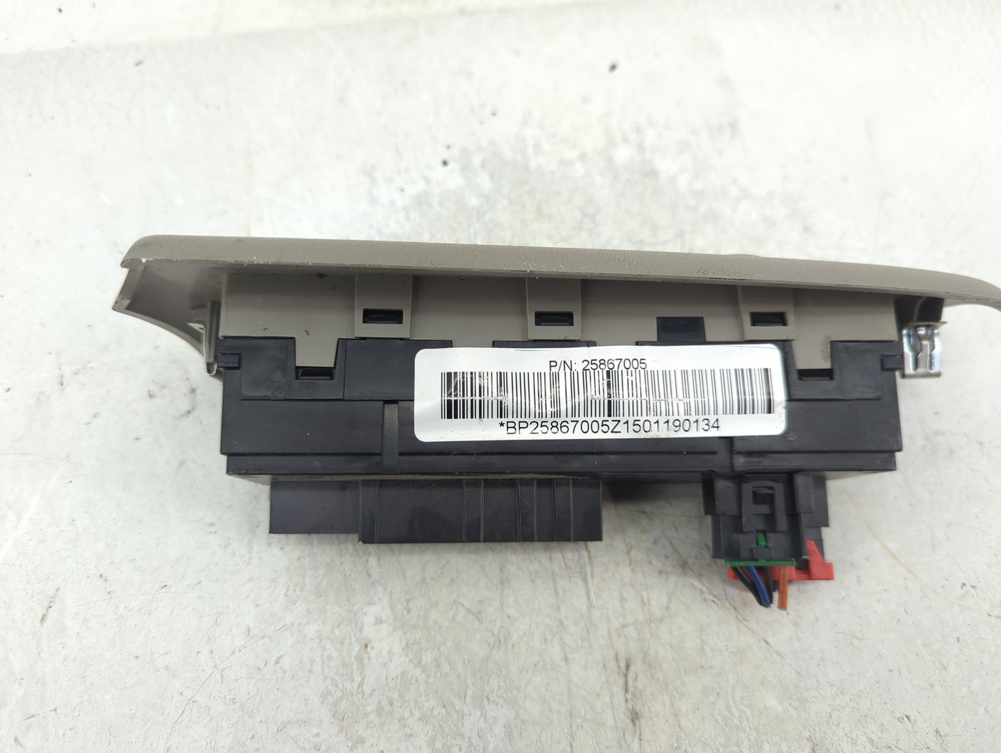 2002-2005 Gmc Envoy Master Power Window Switch Replacement Driver Side Left P/N:25867005 Fits Fits 2002 2003 2004 2005 OEM U