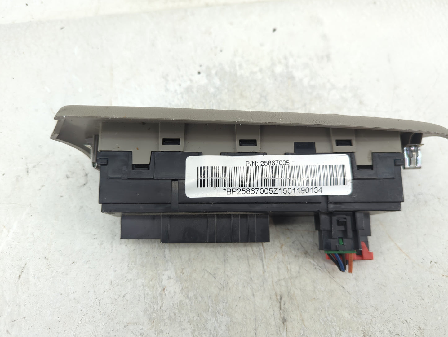 2002-2005 Gmc Envoy Master Power Window Switch Replacement Driver Side Left P/N:25867005 Fits Fits 2002 2003 2004 2005 OEM U