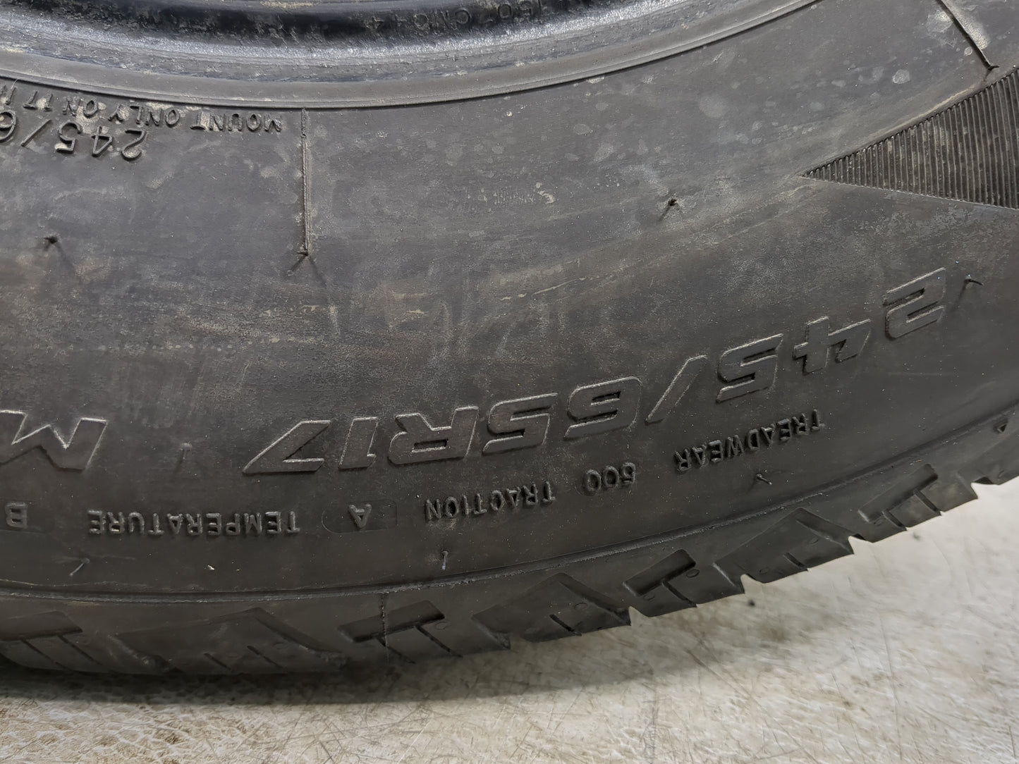 Used Tire 245/65R17 MASTERCRAFT STRATUS HT 107T - Tread Depth 6/32 - Oemusedautoparts1.com