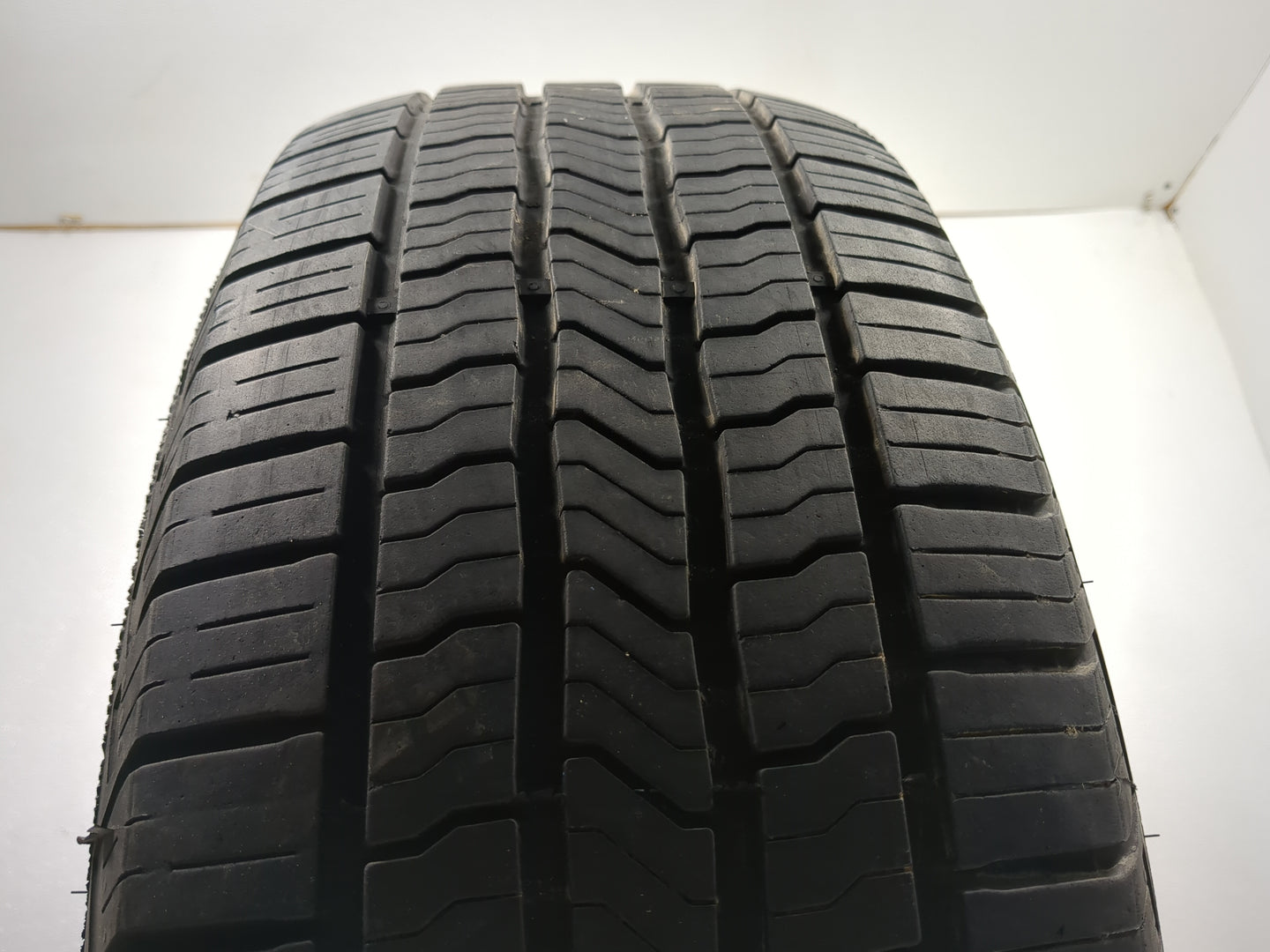 Used Tire 245/65R17 MASTERCRAFT STRATUS HT 107T - Tread Depth 6/32 - Oemusedautoparts1.com