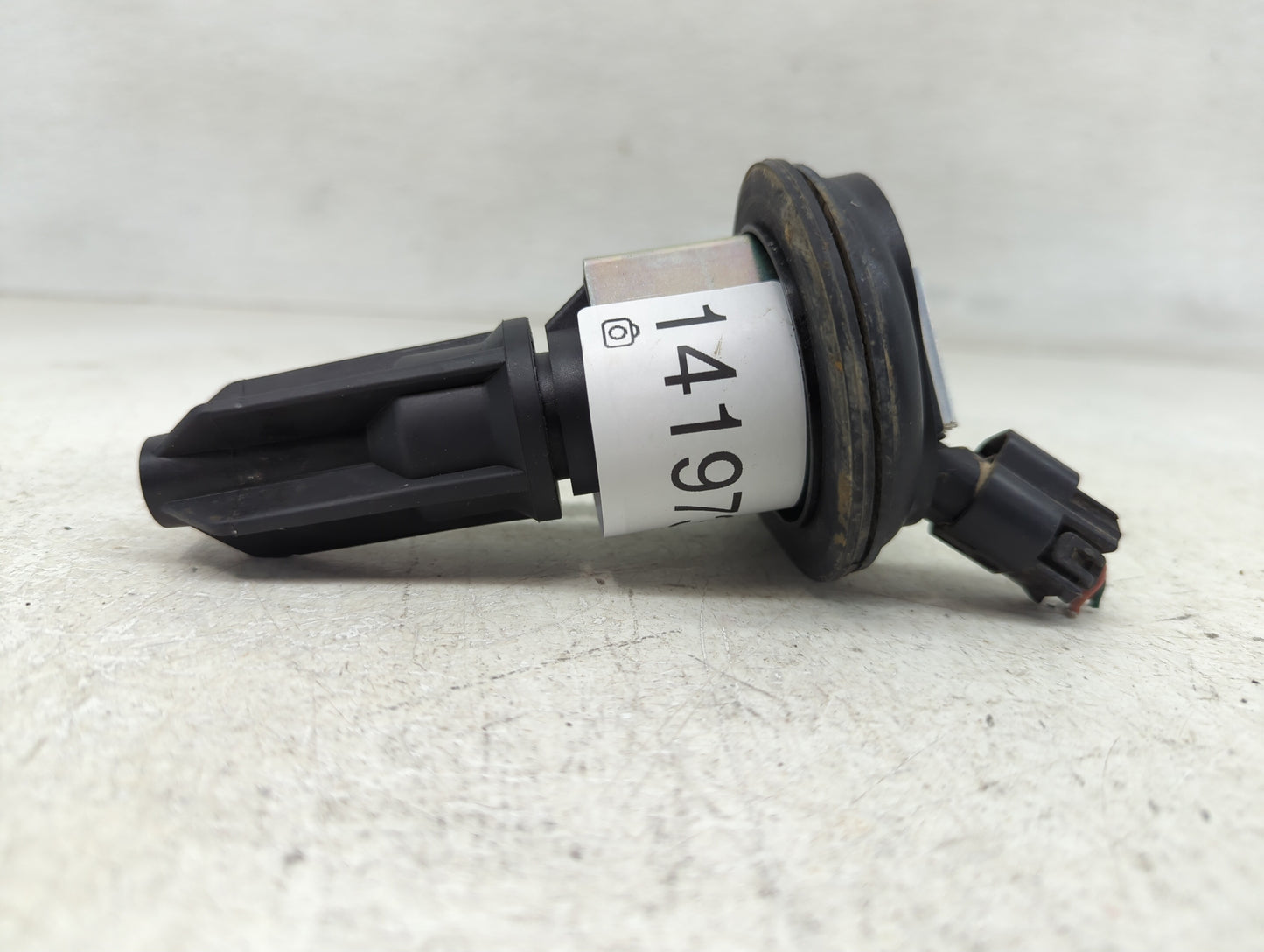 2002-2005 Gmc Envoy Ignition Coil Igniter Pack - Oemusedautoparts1.com