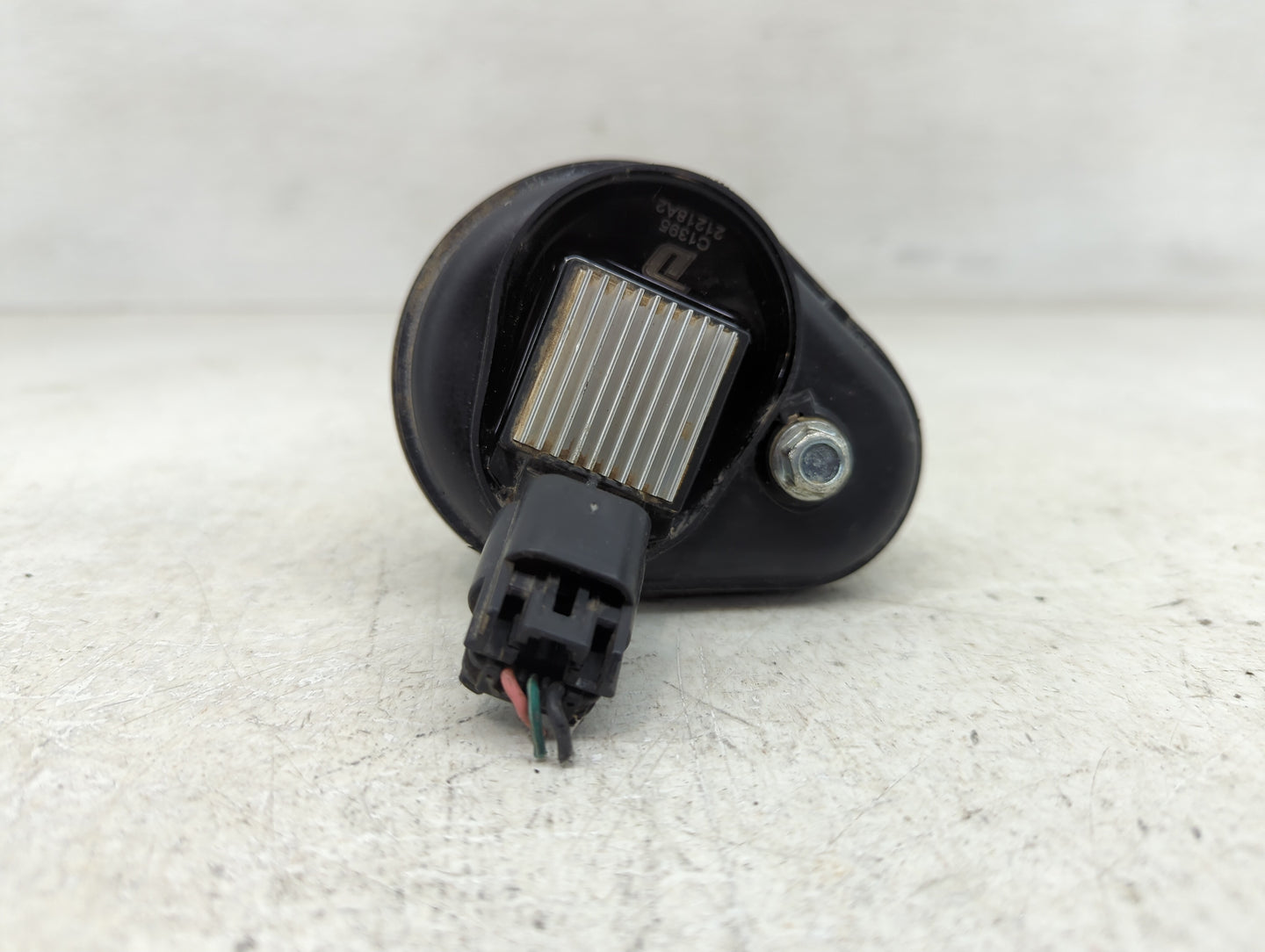 2002-2005 Gmc Envoy Ignition Coil Igniter Pack - Oemusedautoparts1.com