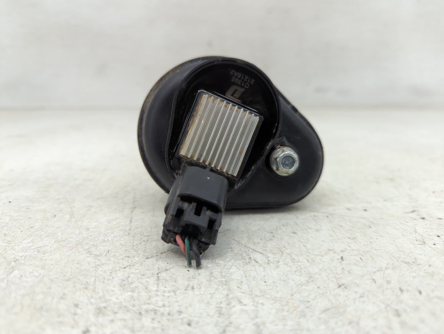 2002-2005 Gmc Envoy Ignition Coil Igniter Pack - Oemusedautoparts1.com