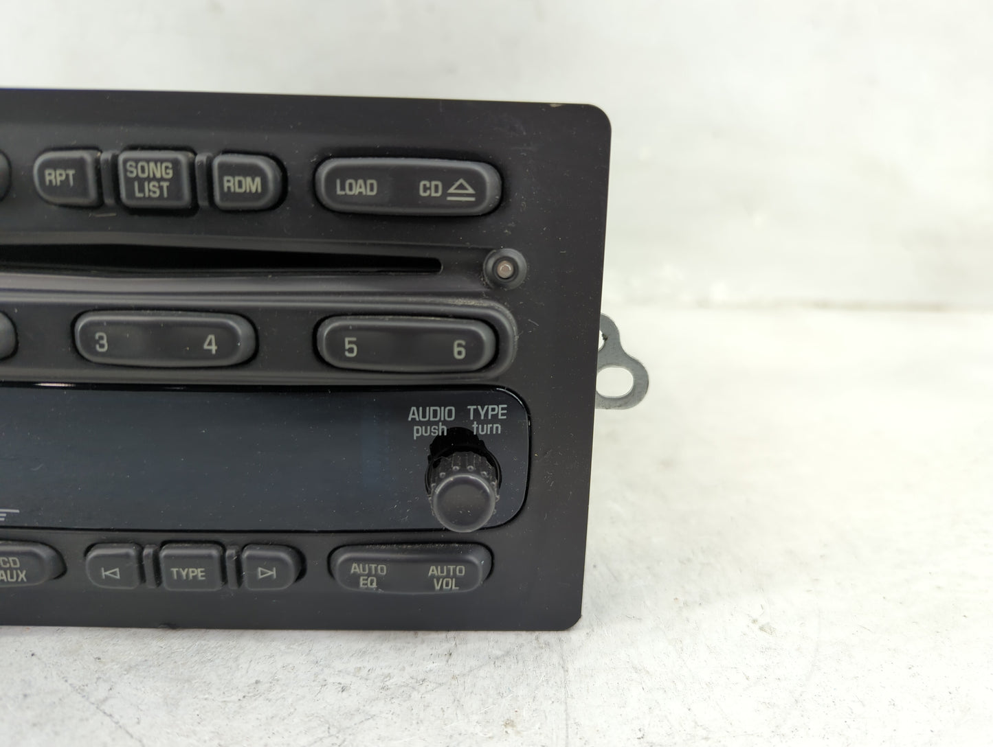 2005-2006 Gmc Envoy Radio AM FM Cd Player Receiver Replacement P/N:21003407 10359565 Fits Fits 2005 2006 2007 OEM Used Auto 