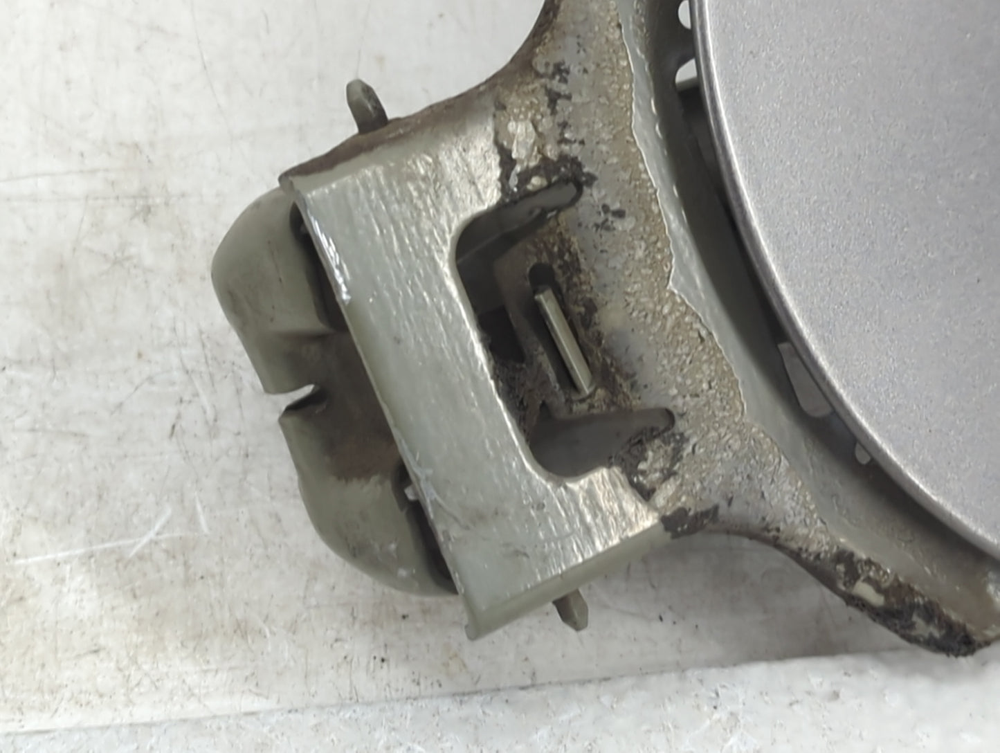 2005 Gmc Envoy Fuel Tank Door Lid Gas Tank Grey - Oemusedautoparts1.com