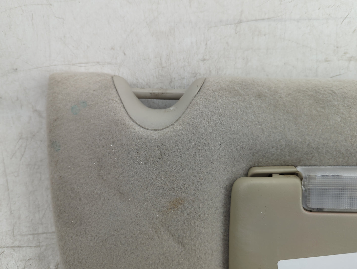 2005-2007 Gmc Envoy Sun Visor Shade Replacement Passenger Right Mirror Fits Fits 2005 2006 2007 OEM Used Auto Parts - Oemuse