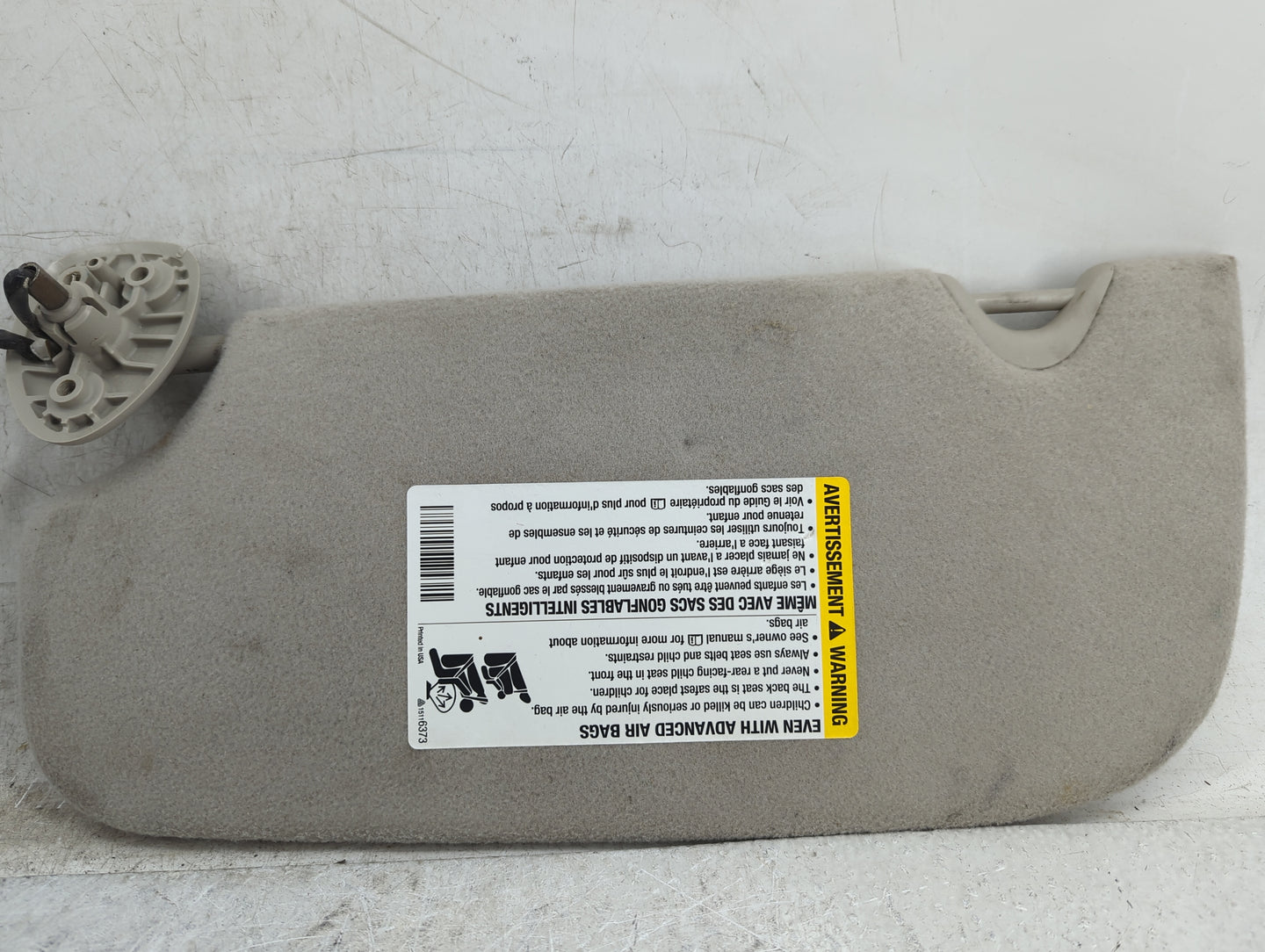 2005-2007 Gmc Envoy Sun Visor Shade Replacement Passenger Right Mirror Fits Fits 2005 2006 2007 OEM Used Auto Parts - Oemuse
