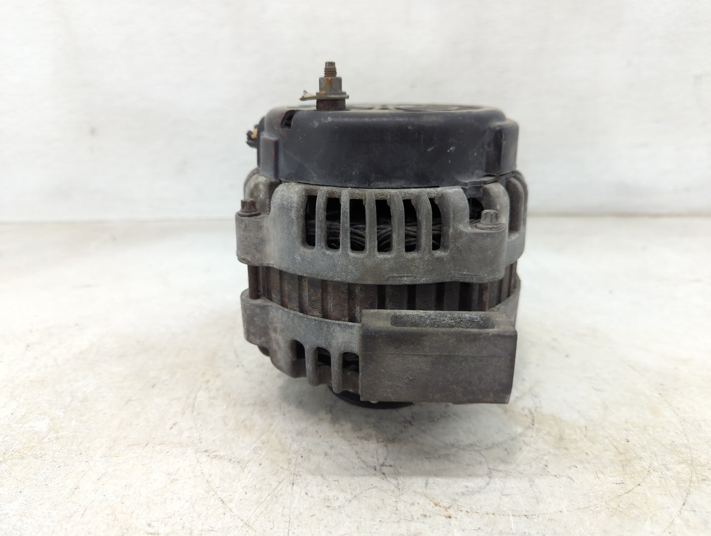 2002-2005 Gmc Envoy Alternator Replacement Generator Charging Assembly Engine OEM Fits Fits 2002 2003 2004 2005 OEM Used Aut