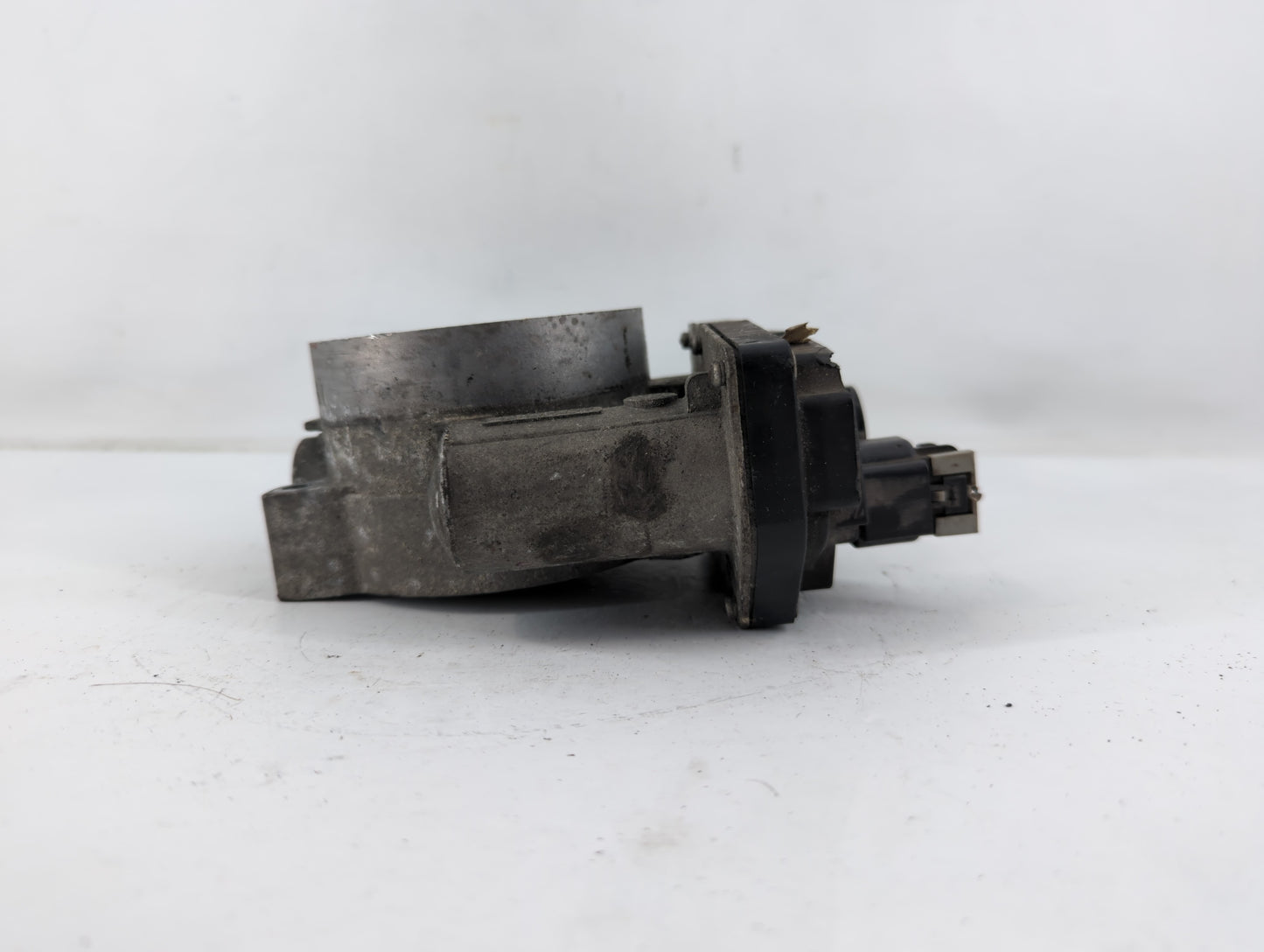 2005 Gmc Envoy Throttle Body P/N:RME87-1 12572658 Fits OEM Used Auto Parts - Oemusedautoparts1.com