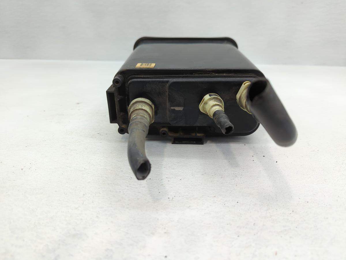 2005 Gmc Envoy Fuel Vapor Charcoal Canister 783438 - Oemusedautoparts1.com