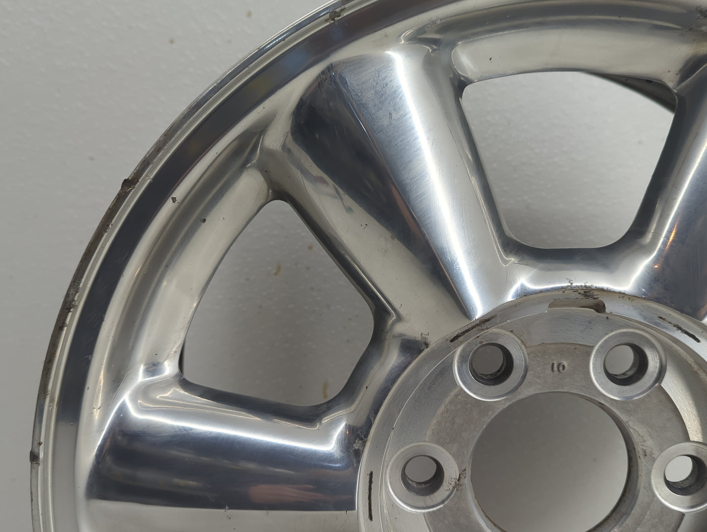 2002-2007 Gmc Envoy Oem Wheel Rim 840203 - Oemusedautoparts1.com
