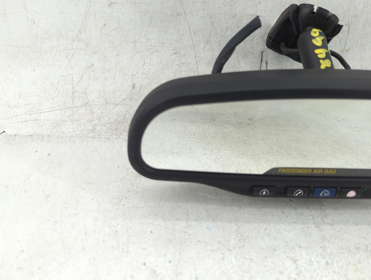 2005 Gmc Envoy Interior Rear View Mirror Replacement OEM Fits OEM Used Auto Parts - Oemusedautoparts1.com