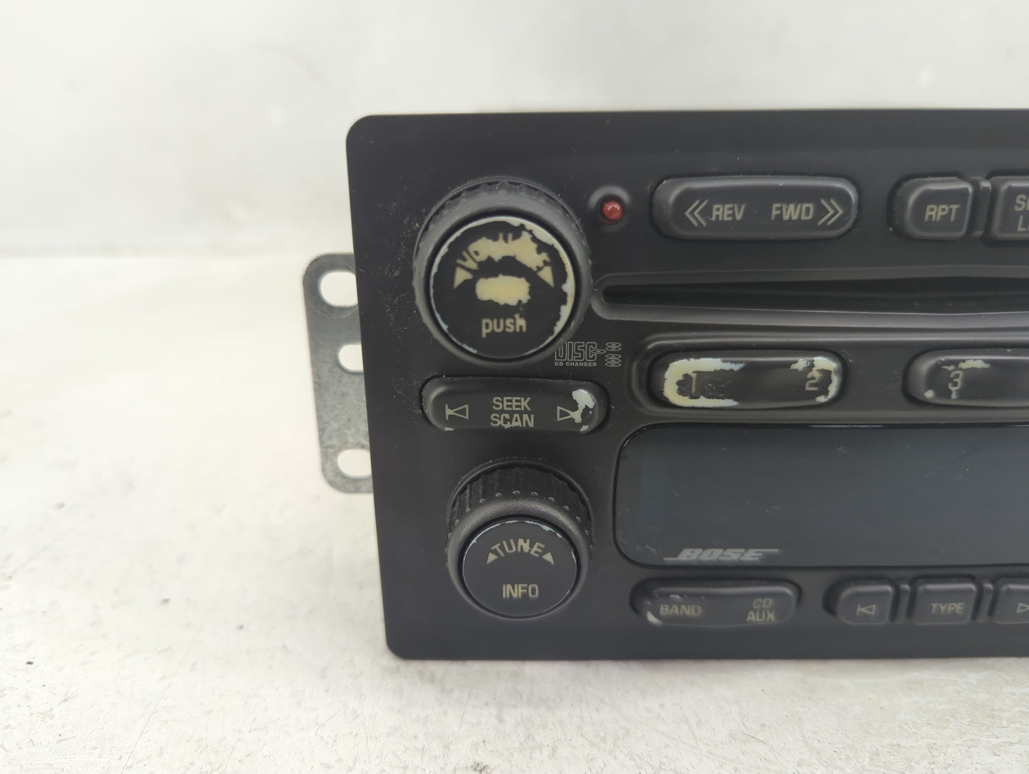 2002-2005 Gmc Envoy Radio AM FM Cd Player Receiver Replacement P/N:10359565 21003407 Fits Fits 2002 2003 2004 2005 OEM Used 
