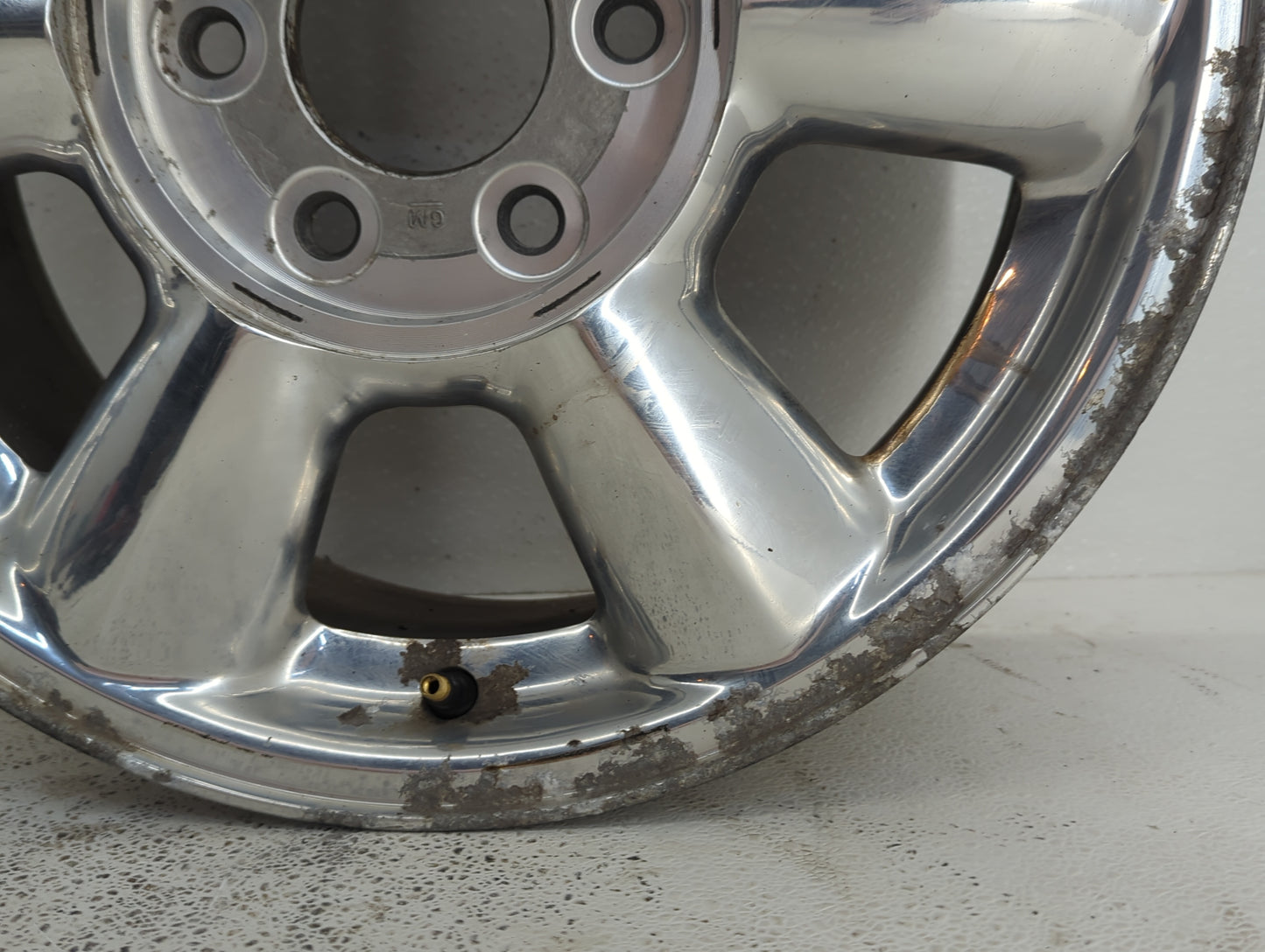 2002-2007 Gmc Envoy Oem Wheel Rim - Oemusedautoparts1.com