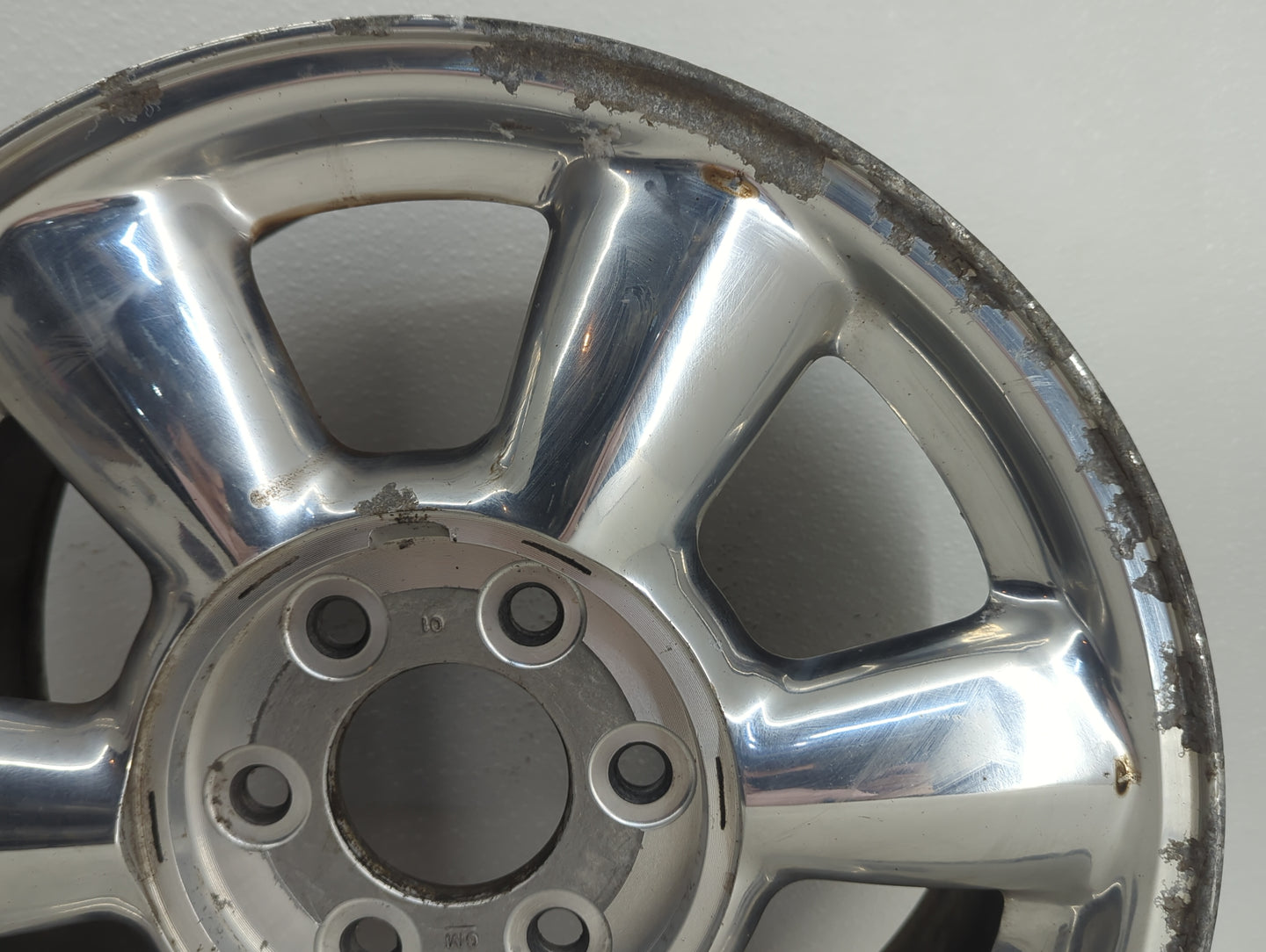 2002-2007 Gmc Envoy Oem Wheel Rim - Oemusedautoparts1.com
