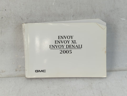 2005 Gmc Envoy Owners Manual Book Guide P/N:05ENV0Y OEM Used Auto Parts - Oemusedautoparts1.com