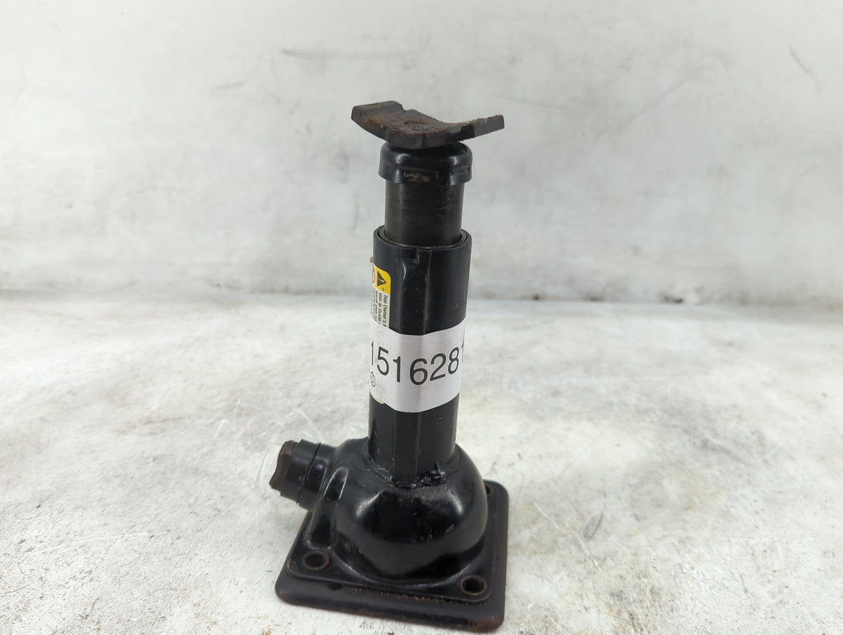 2005 Gmc Envoy Xl Spare Scissor Car Jack Black - Oemusedautoparts1.com